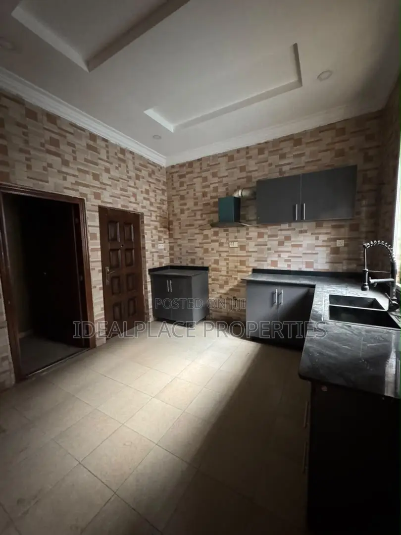 3bdrm Apartment in Omole Phase 2 for rent