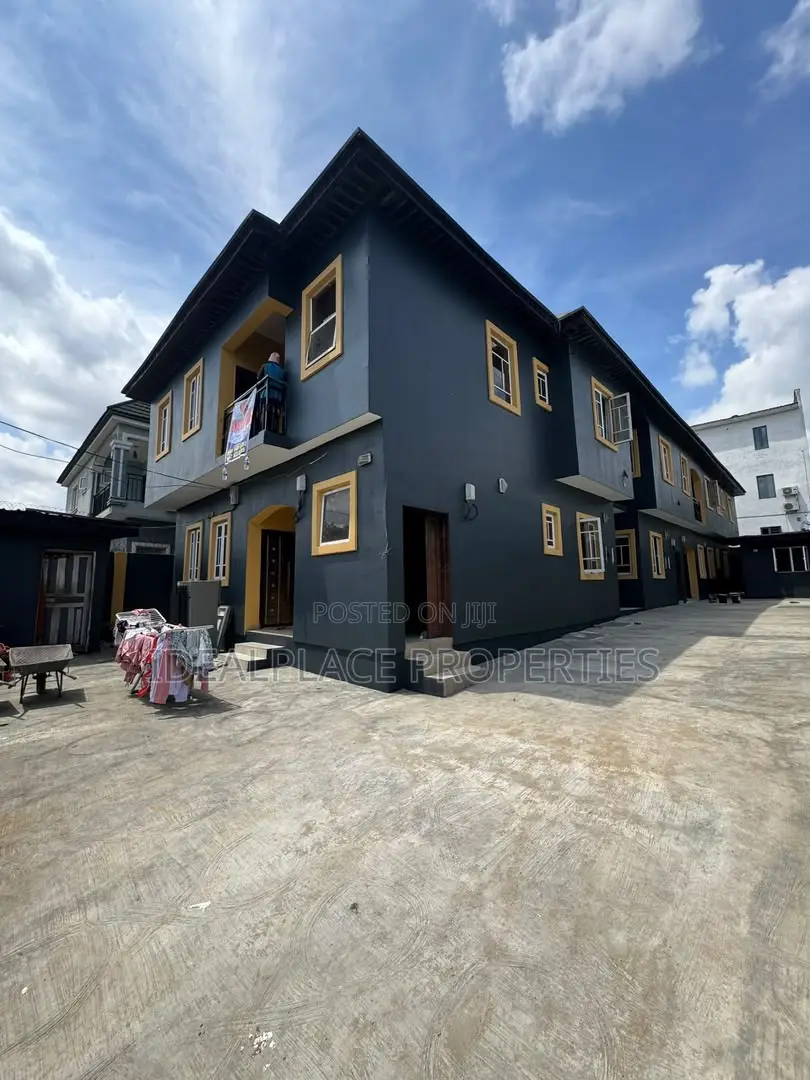 3bdrm Apartment in Omole Phase 2 for rent