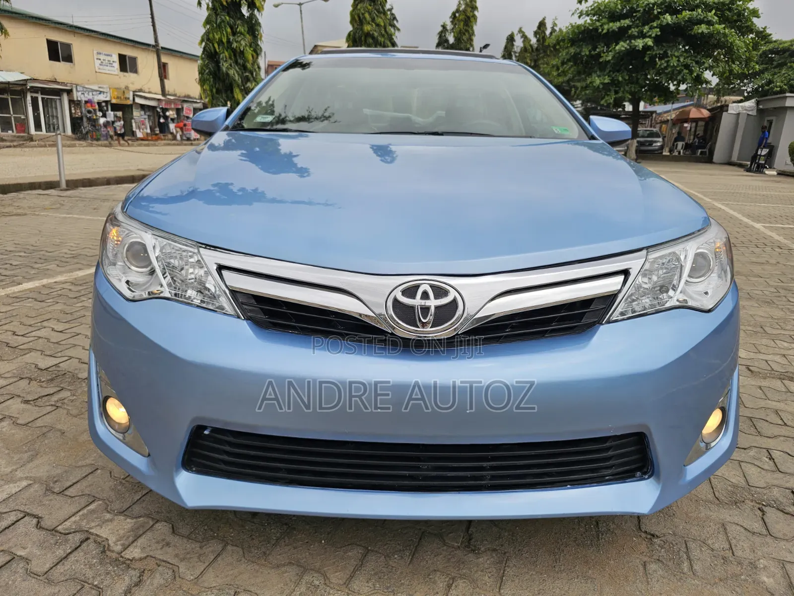 Toyota Camry XLE V6 4dr Sedan (3.5L 6cyl 6A) 2012 Blue