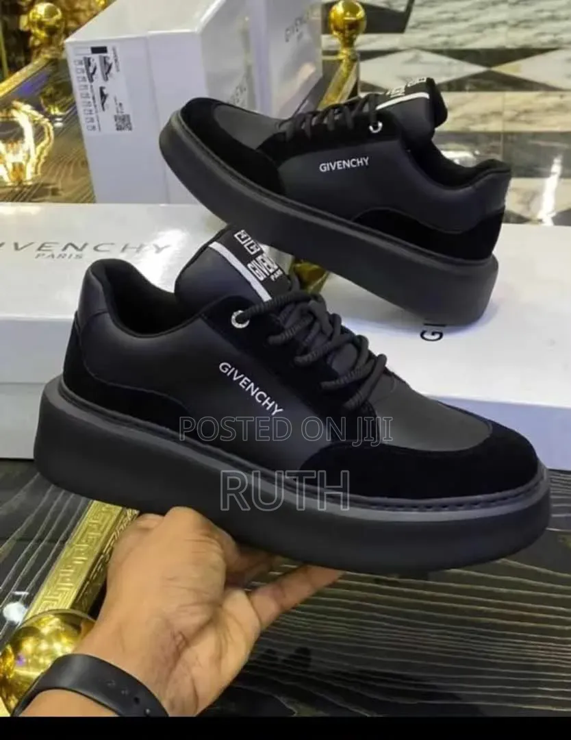 Givenchy Quality Luxury Men Black Sneakers