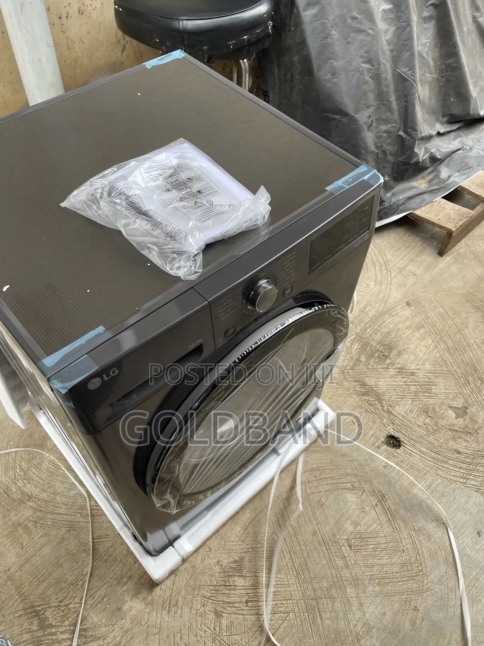 LG 10.5kg Smart Front Load Washing & Drying Machine