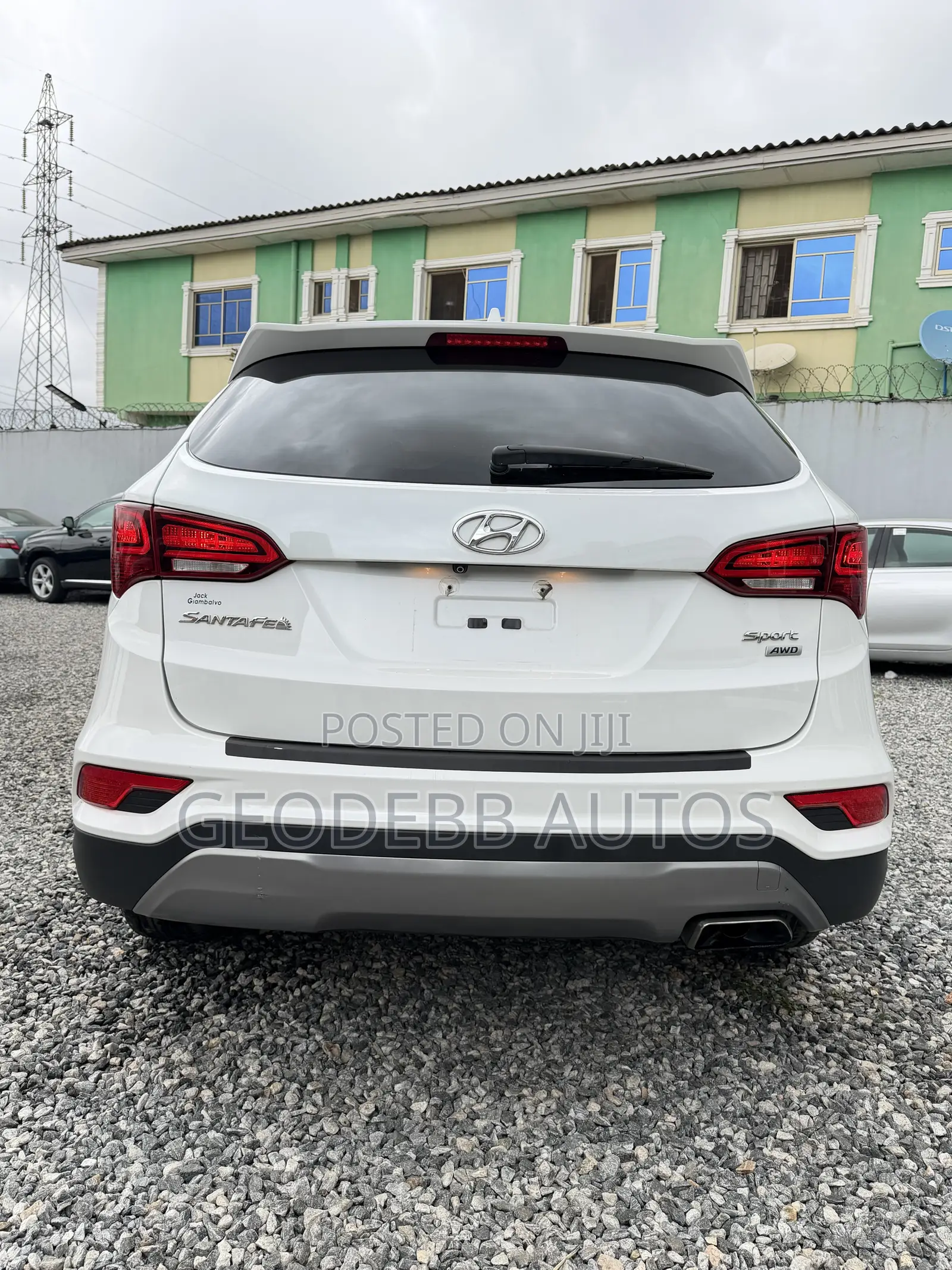 Hyundai Santa Fe 2017 White