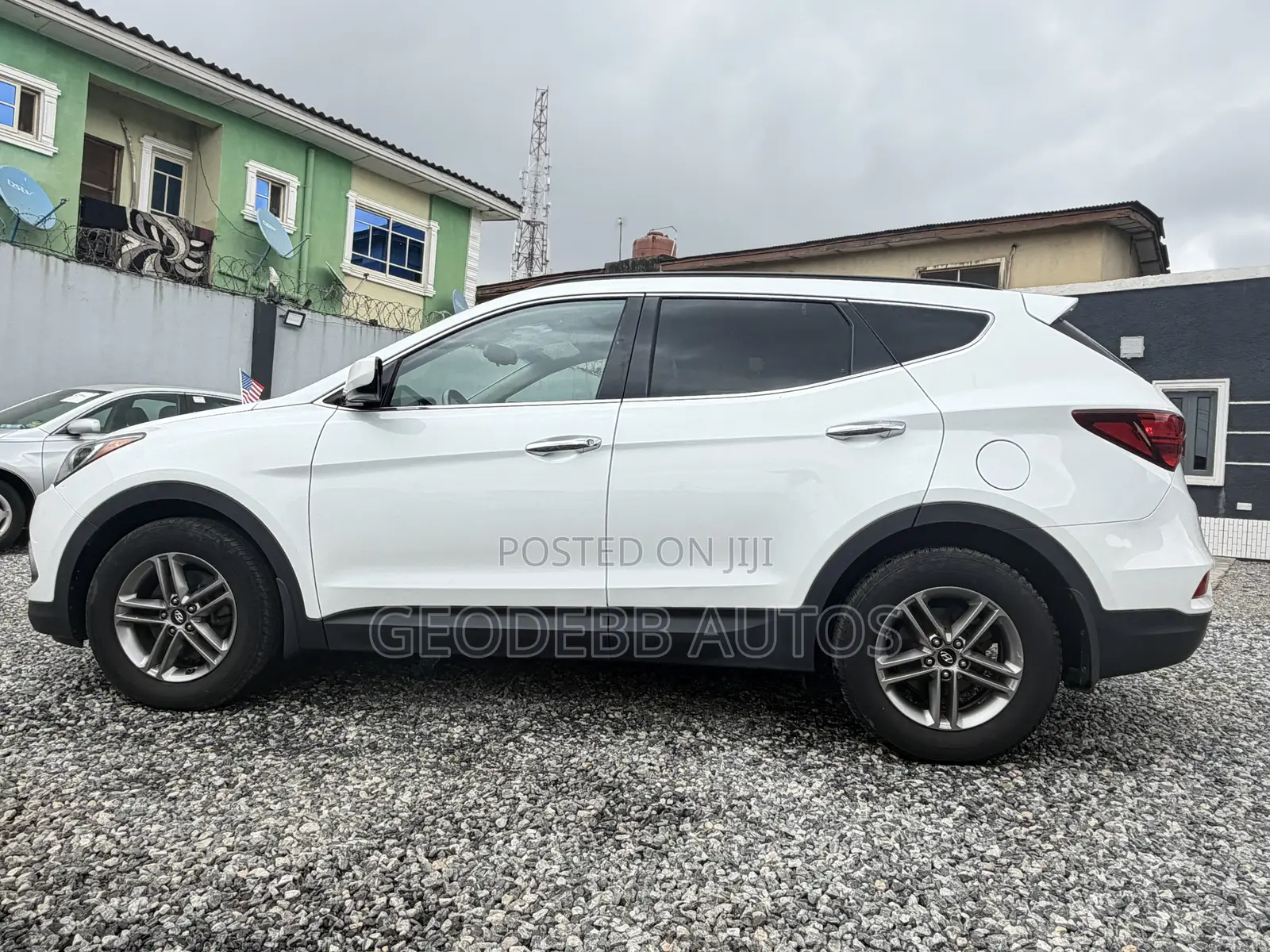 Hyundai Santa Fe 2017 White