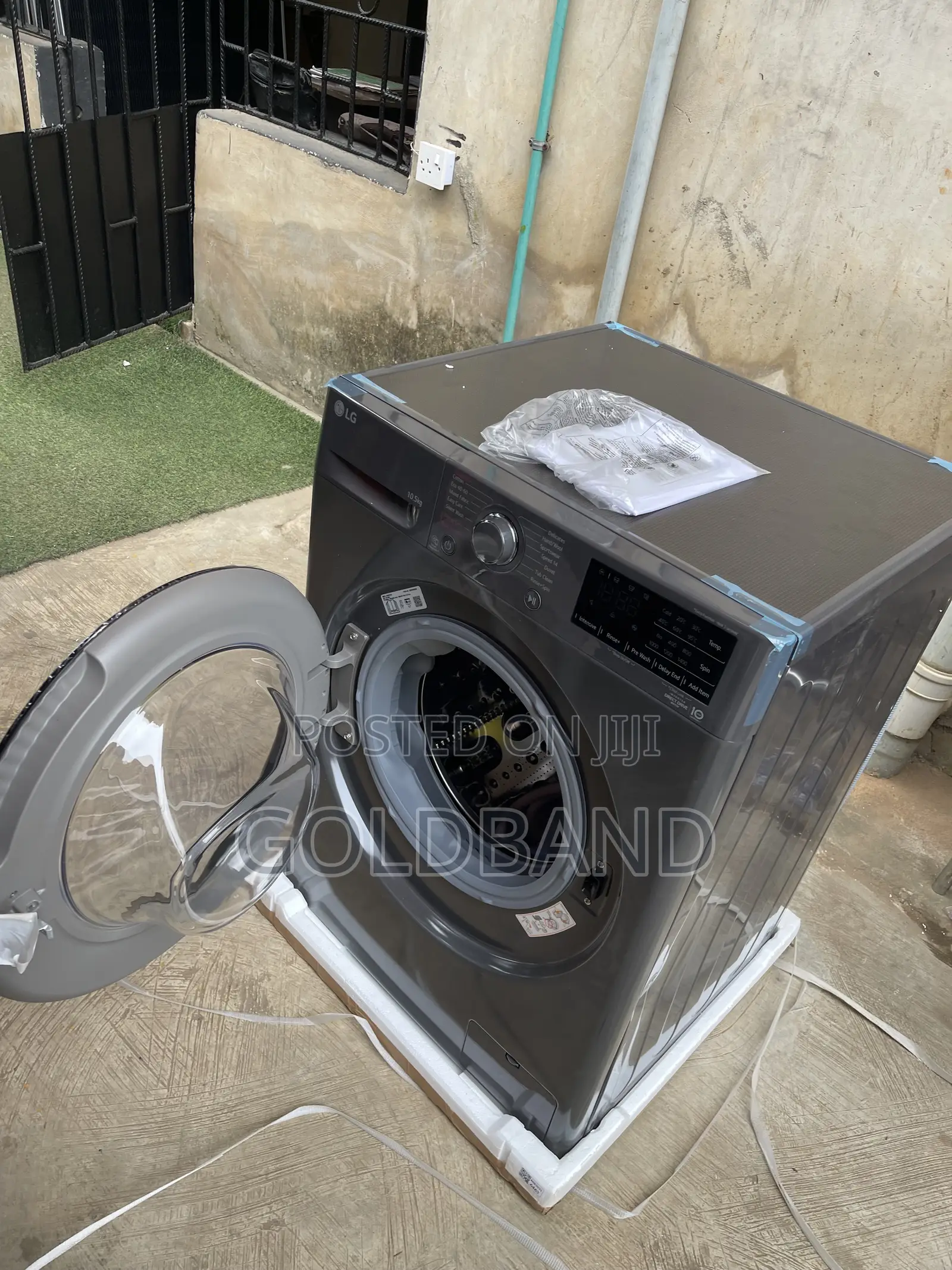 LG F4V3RYP6JE 10.5kg Automatic Washer Dryer