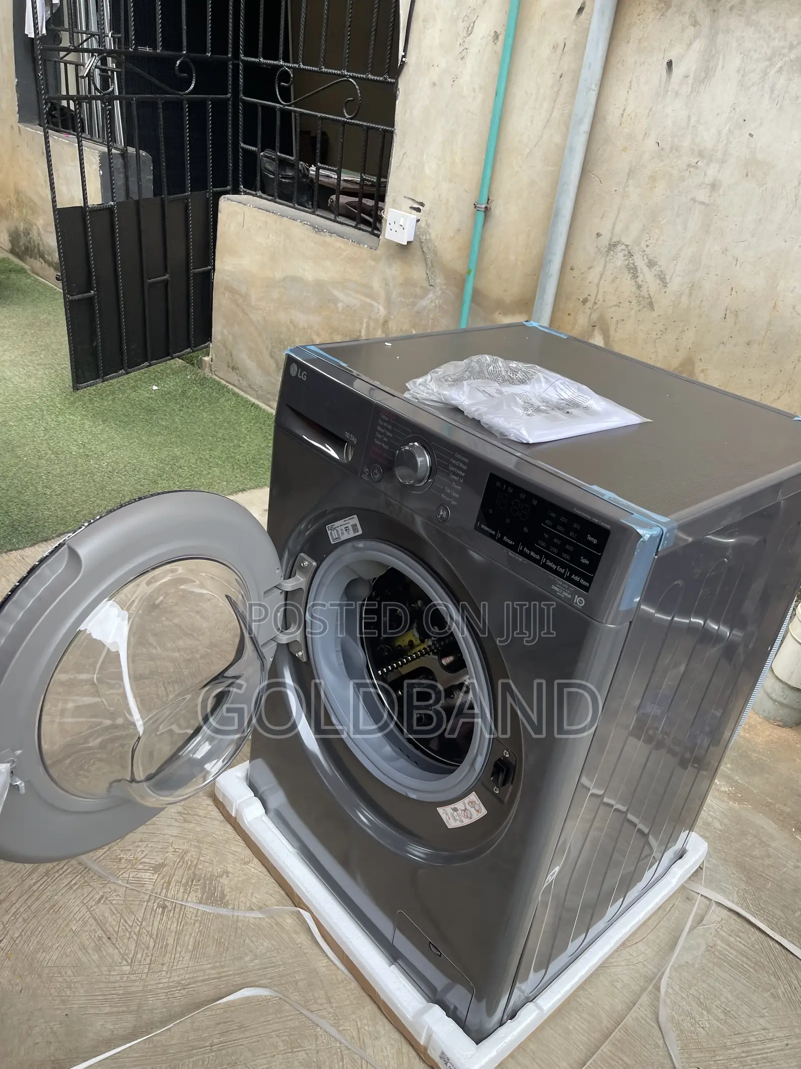 LG 10.5kg Front Load Washer With Drying Function