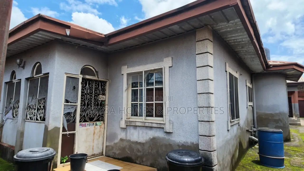 5bdrm Bungalow in Umuahia for sale