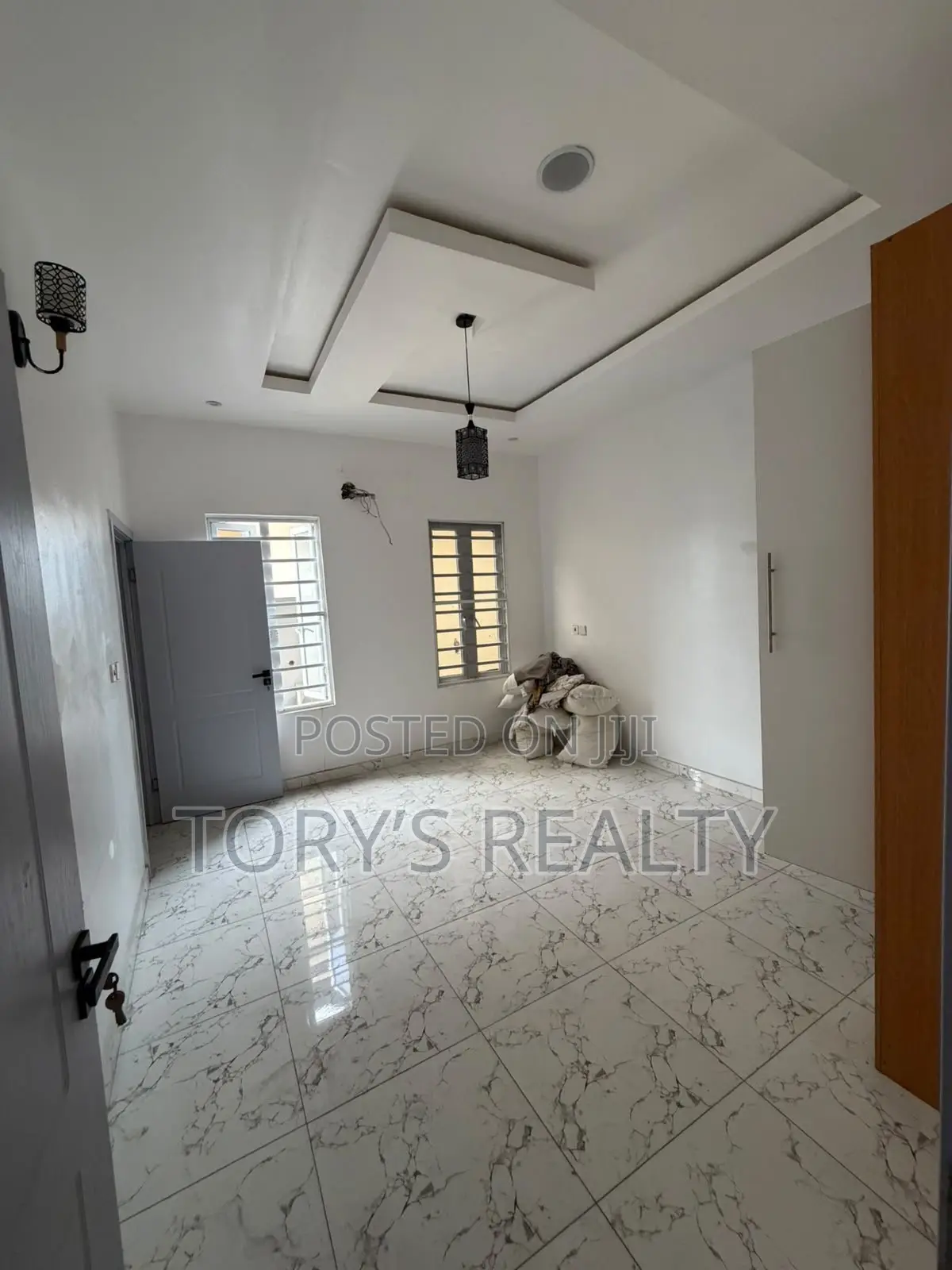 4bdrm Duplex in Lekki Phase 2 for rent