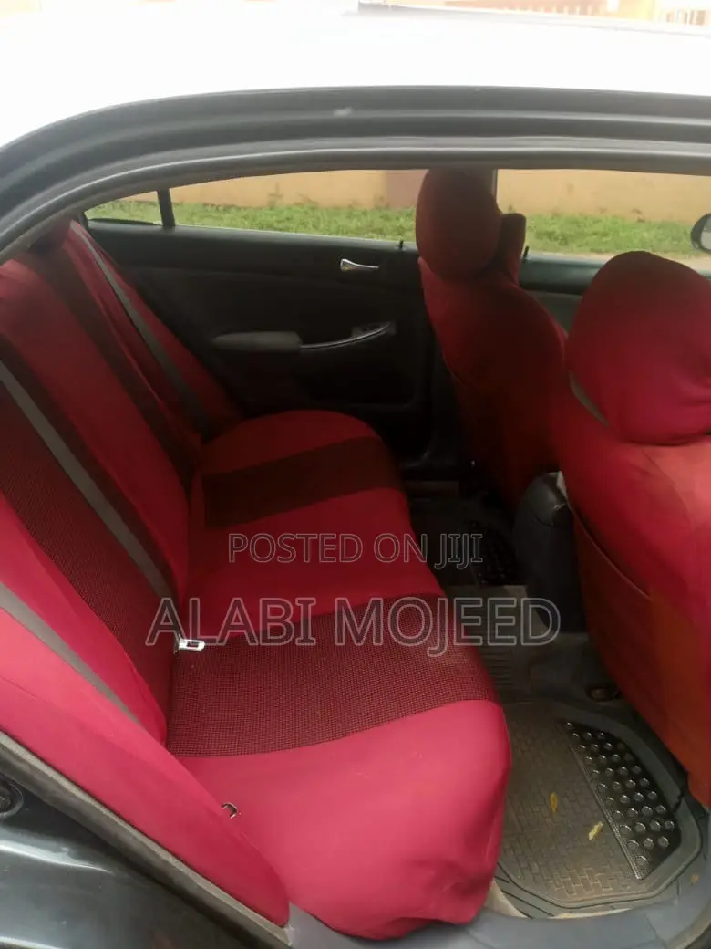 Honda Accord 2.0 Comfort Automatic 2005 Gray