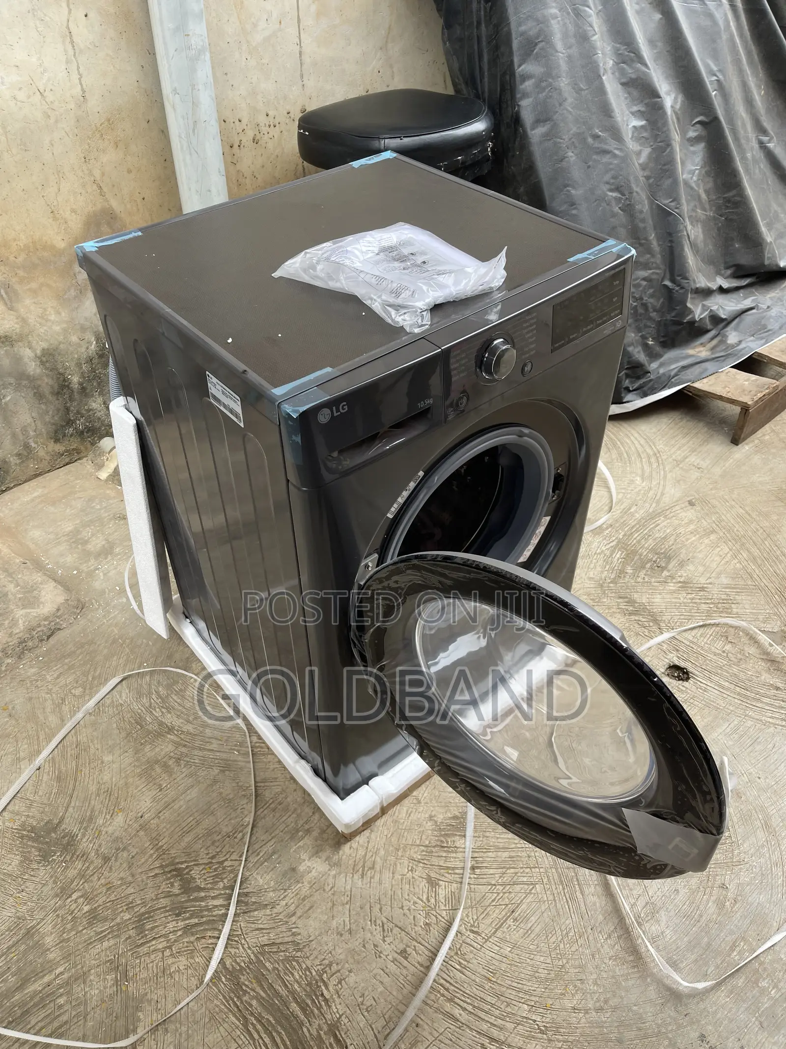 LG 10.5kg High-Capacity Front Loader Washer Dryer