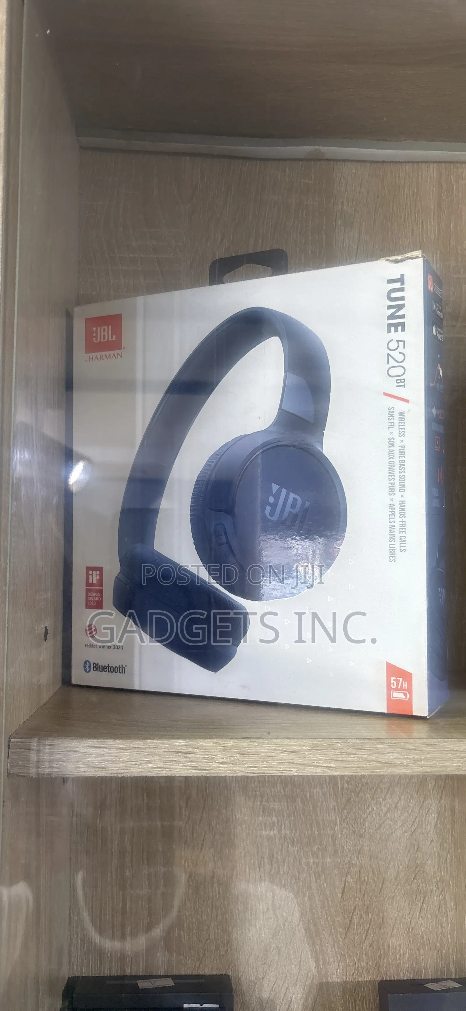 Brand New JBL Tune 520 Bluetooth Headphones