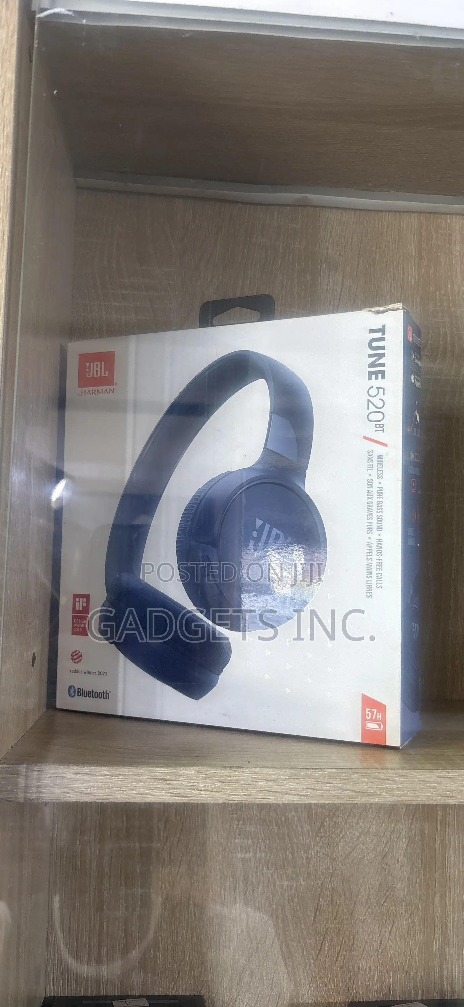 Brand New JBL Tune 520 Bluetooth Headphones
