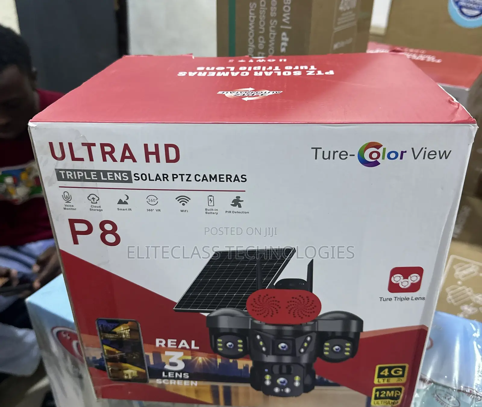 P8 Ultra HD Solar Surveillance Camera With Three Lenses