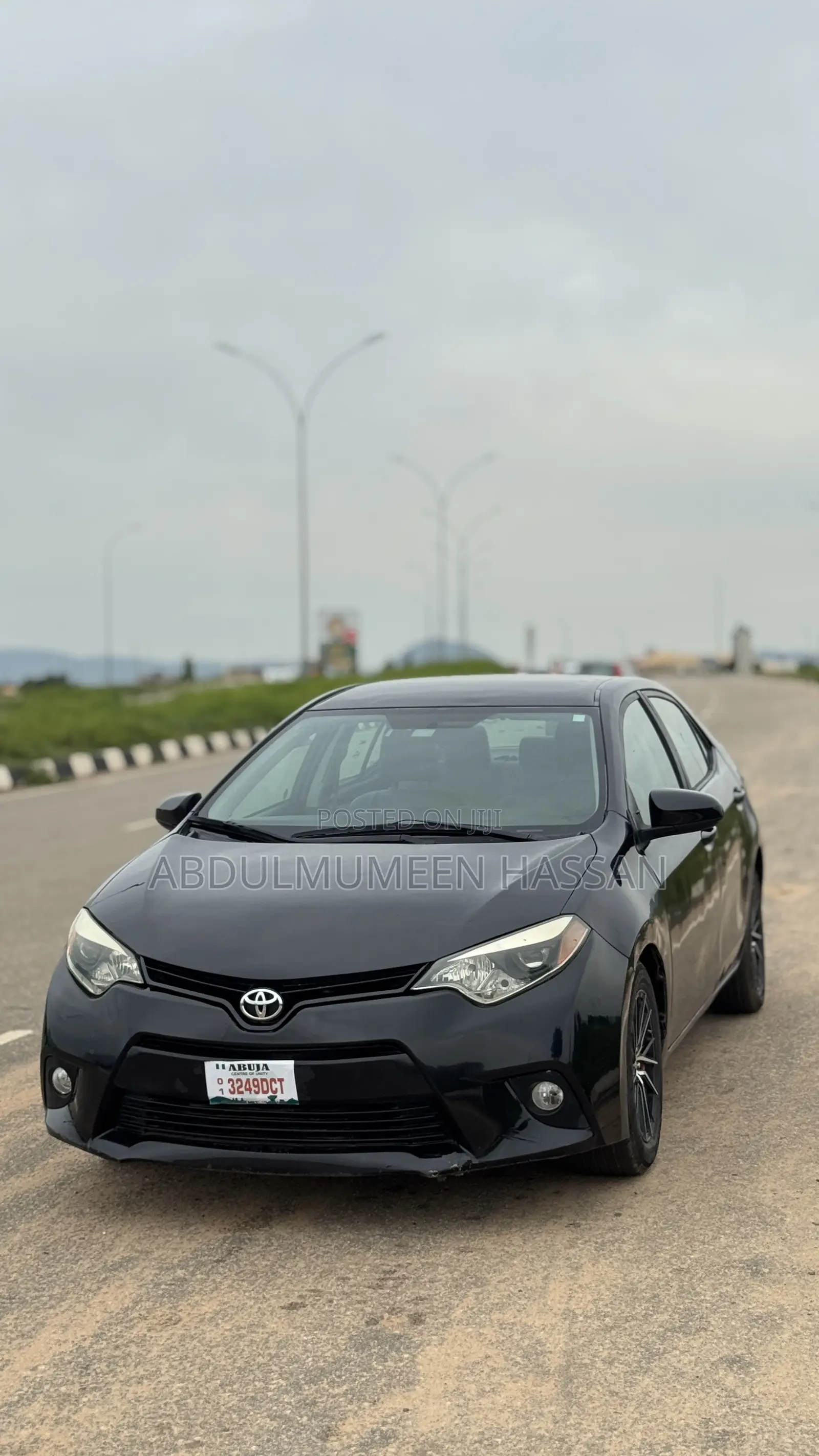 Toyota Corolla LE 4dr Sedan (1.8L 4cyl CVT) 2014 Black
