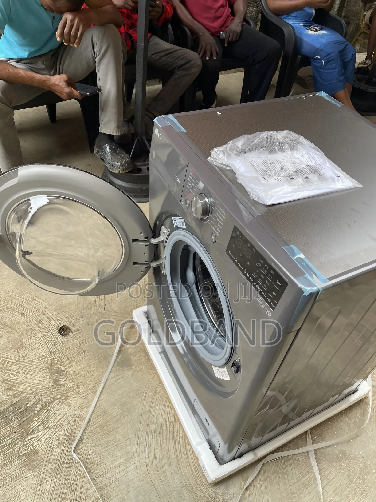 LG F4V3RYP6JE 10.5kg Complete Wash & Dry Machine