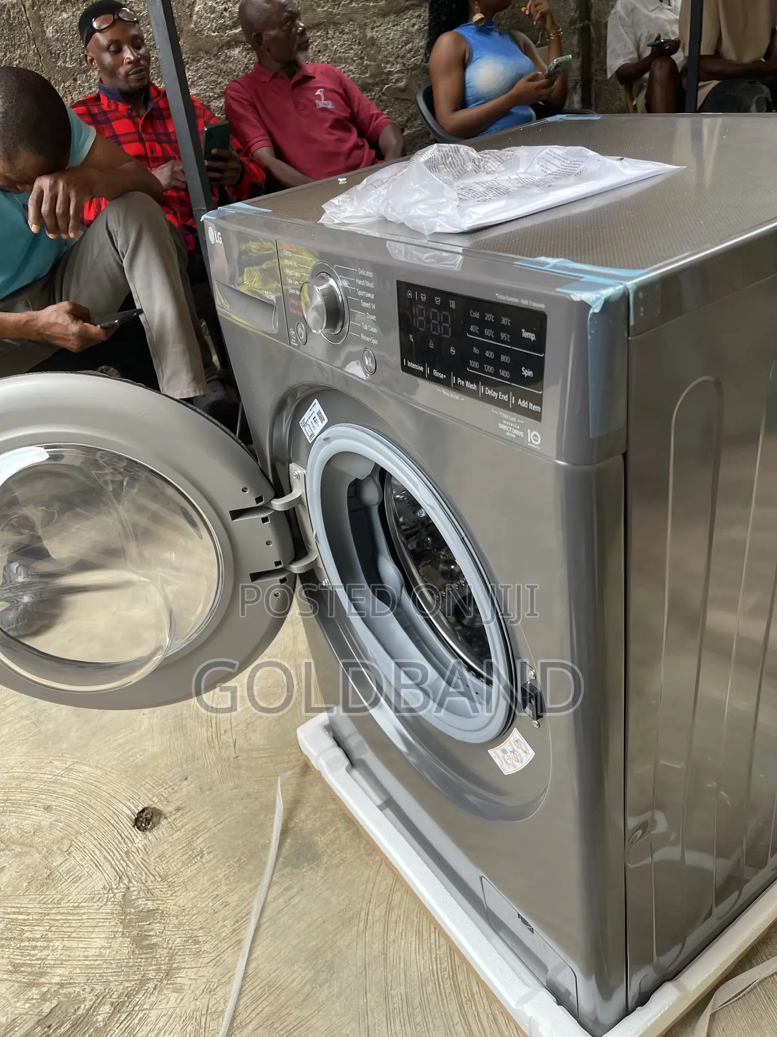 LG F4V3RYP6JE 10.5kg Front Loading Laundry Machine