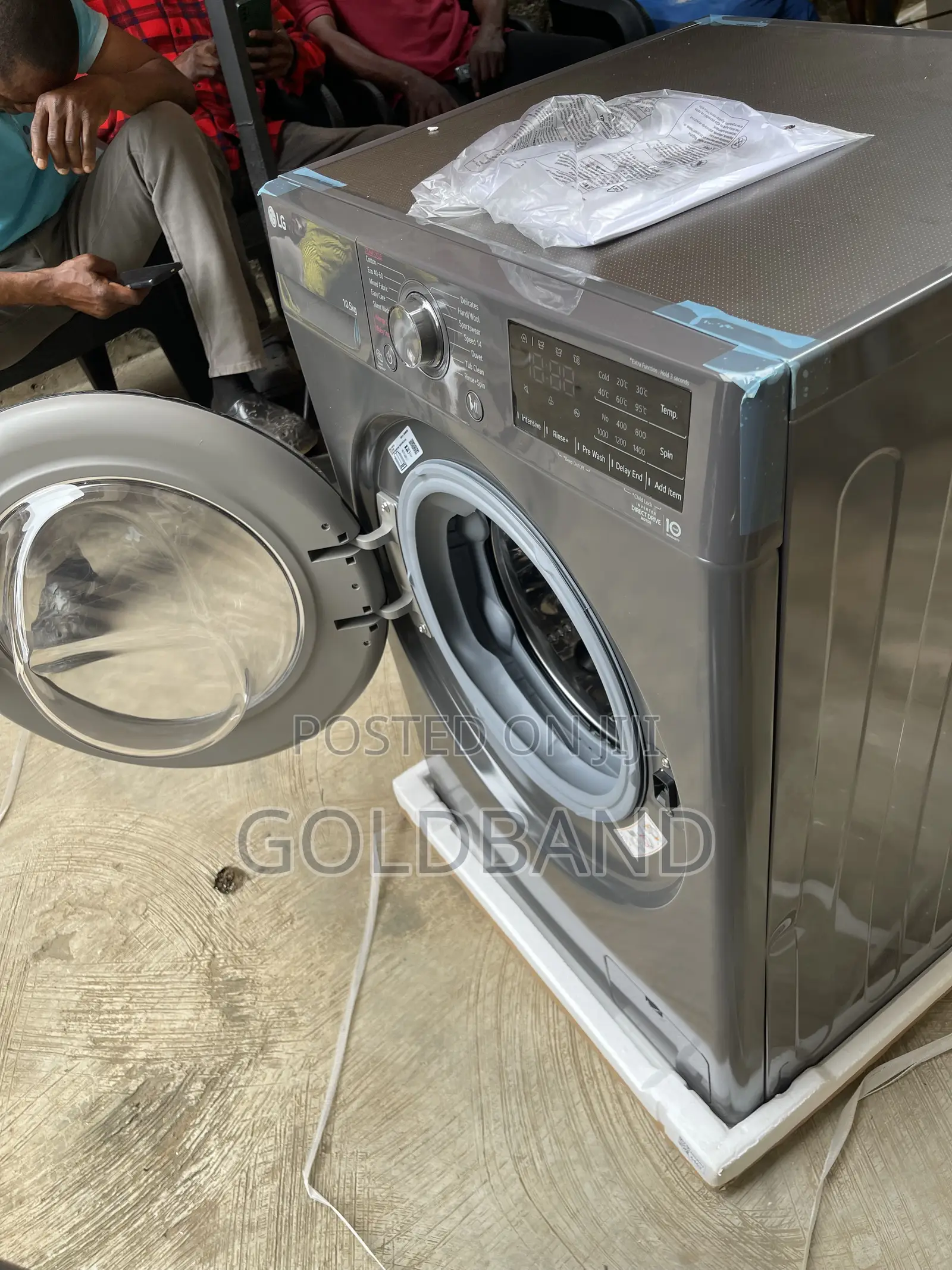 LG F4V3RYP6JE 10.5kg Front Loading Laundry Machine