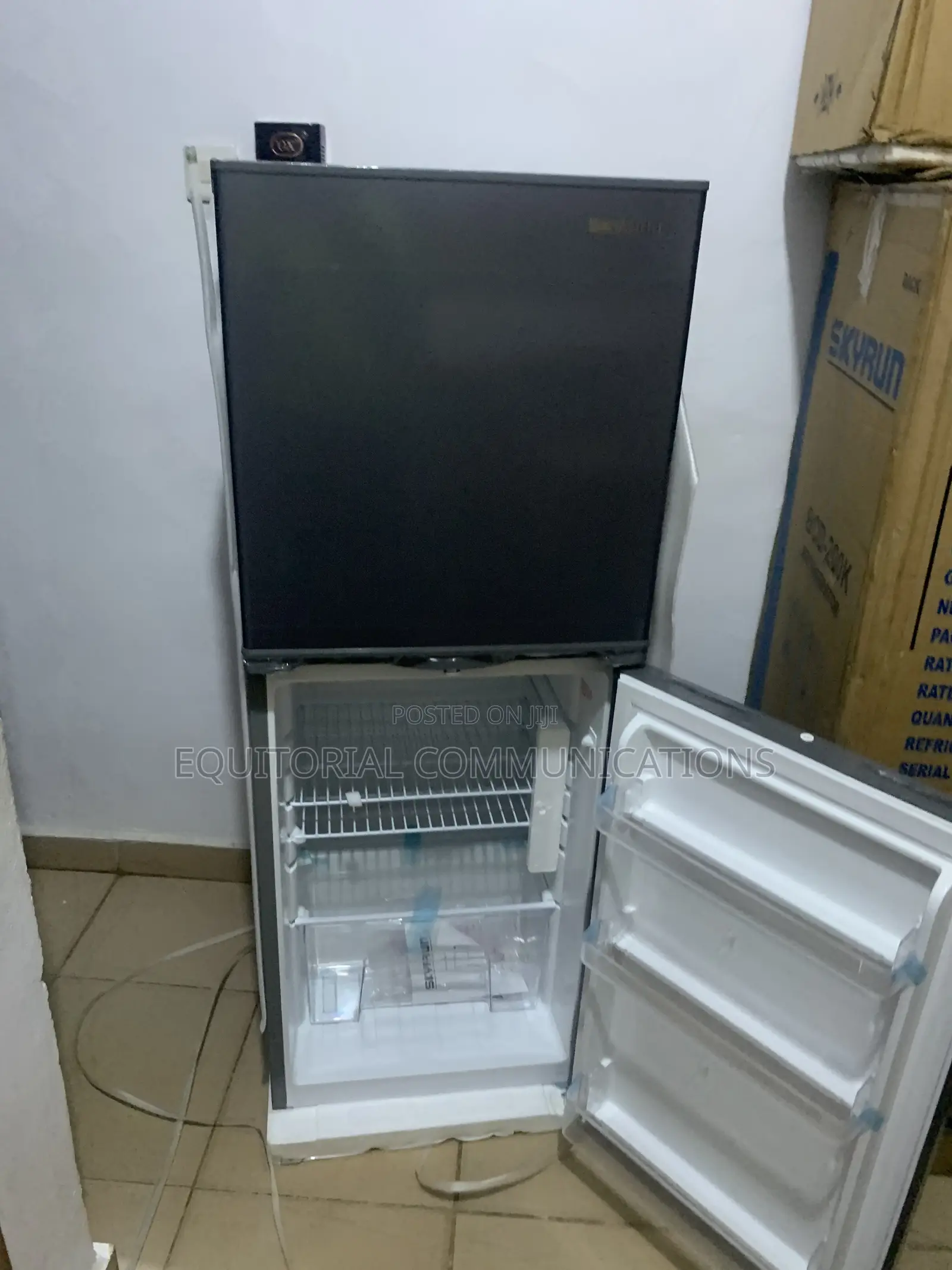 Skyrun BCD-195HS 195L Refrigerator – Large Capacity Fridge for Home