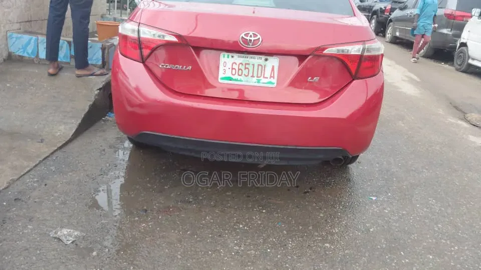 Toyota Corolla L 4dr Sedan (1.8L 4cyl 4A) 2014 Red