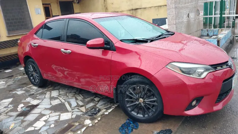 Toyota Corolla L 4dr Sedan (1.8L 4cyl 4A) 2014 Red