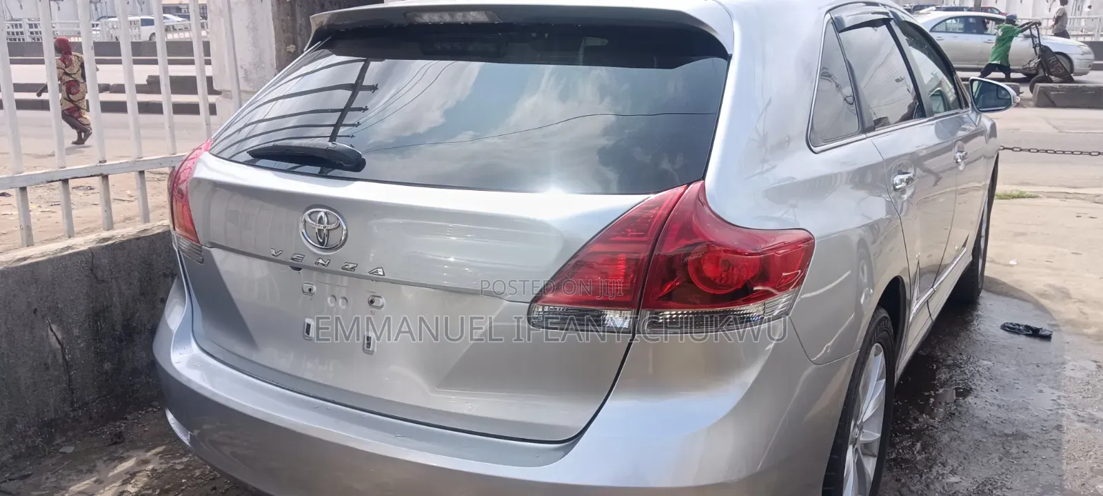 Toyota Venza XLE 4dr Wagon AWD (2.7L 4cyl 6A) 2015 Silver