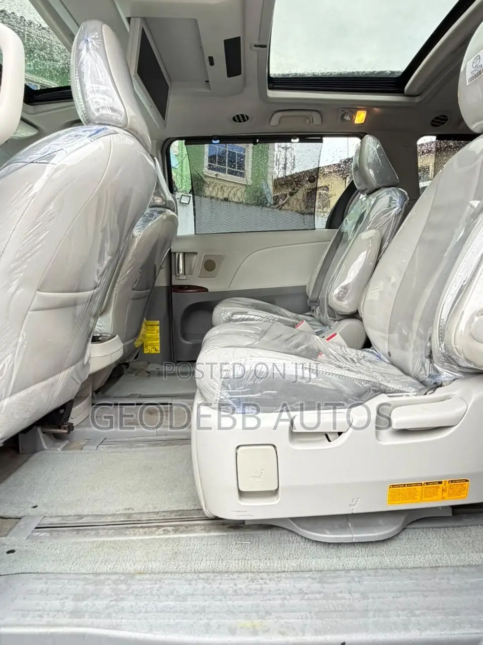 Toyota Sienna 2013 White