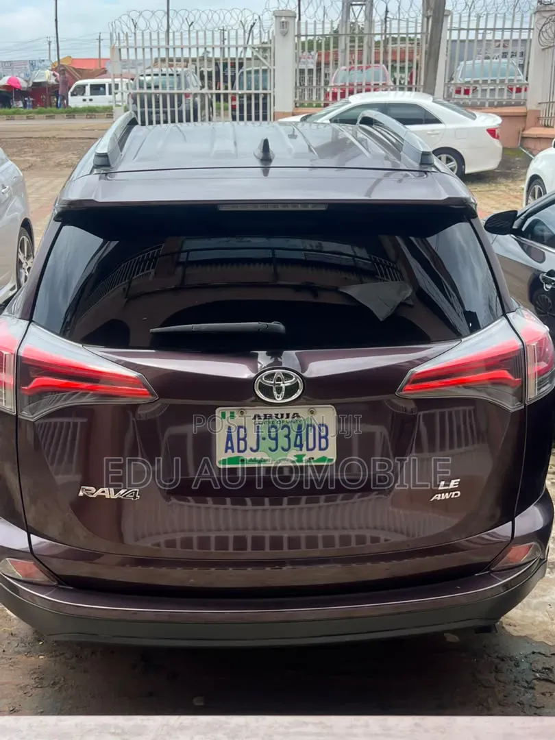 Toyota RAV4 2017 Burgundy