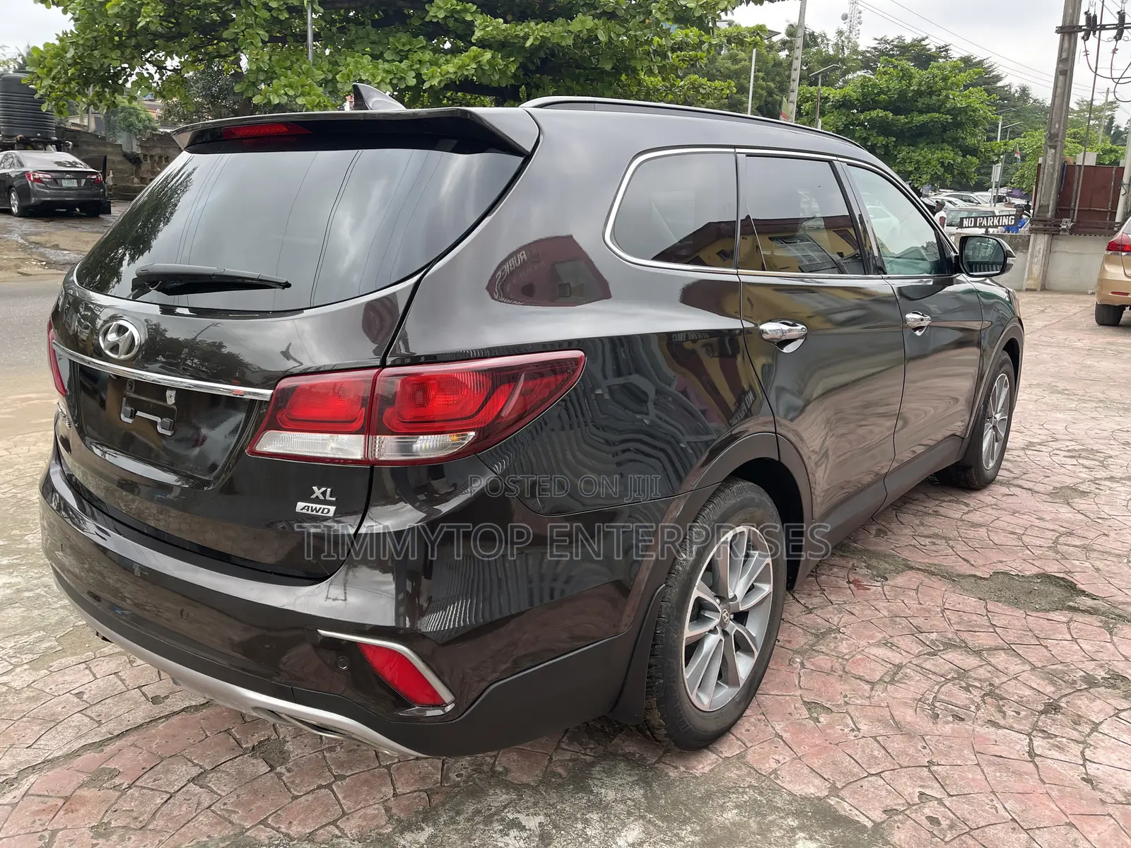 Hyundai Santa Fe Limited AWD 2017 Brown