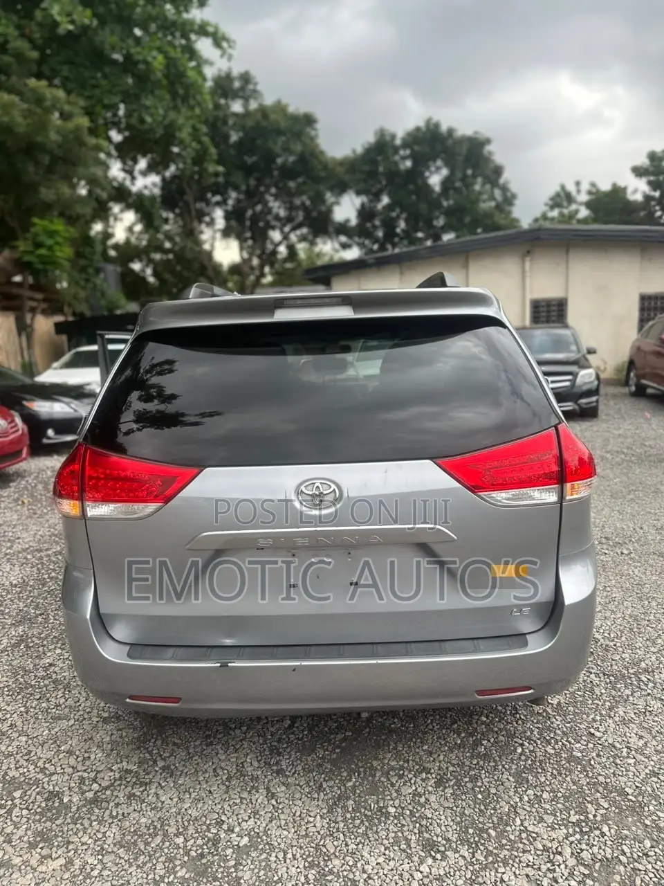 Toyota Sienna 2013 Silver
