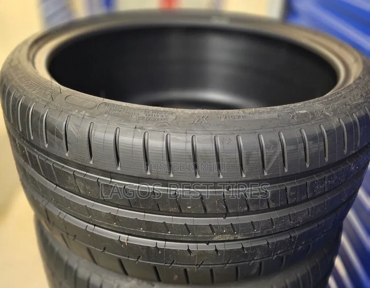 Brand New Michelin Pilot Sport 4 Tyres (245/35r20 95W XL TL VOL)