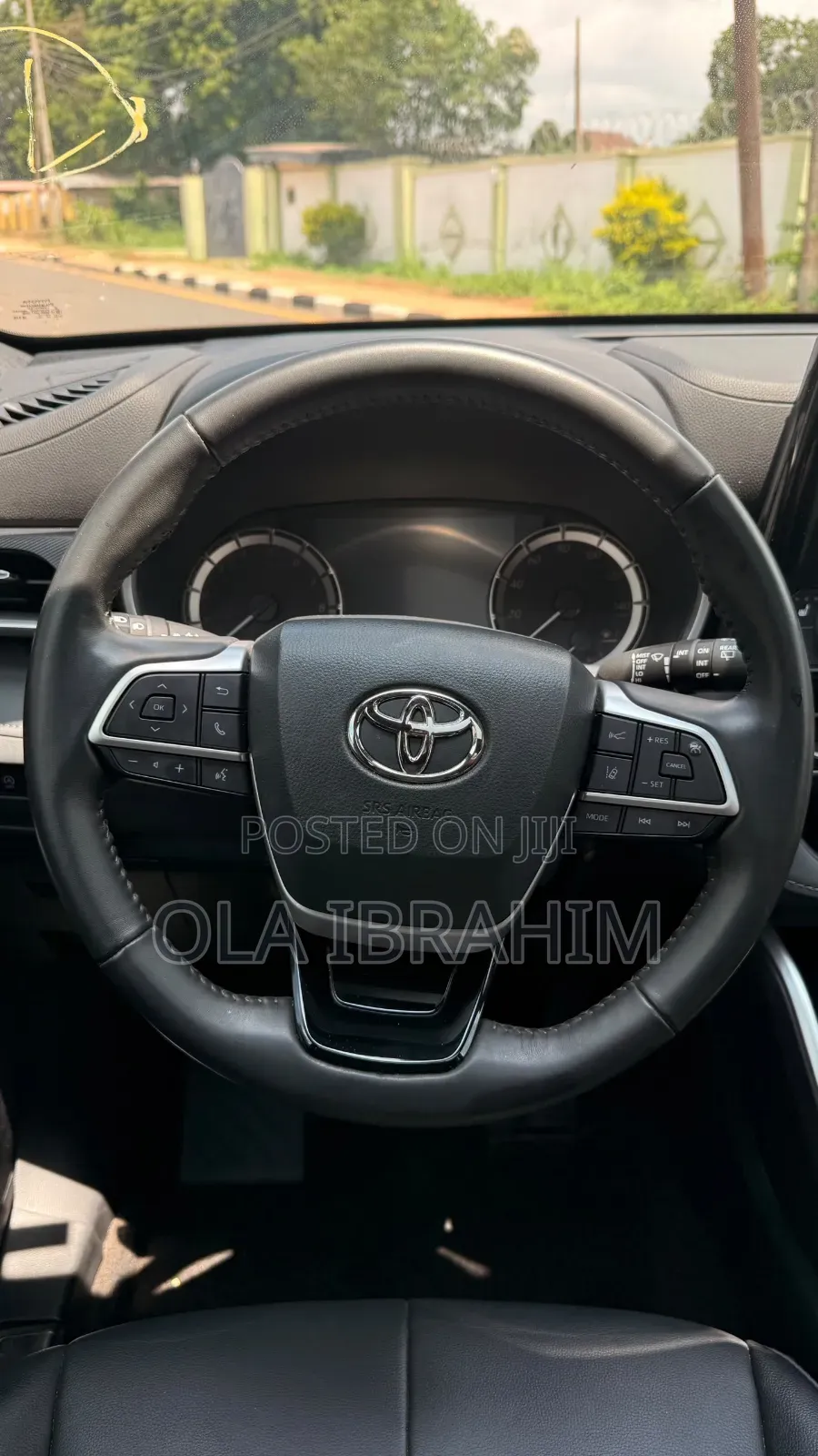 Toyota Highlander 2023 Silver