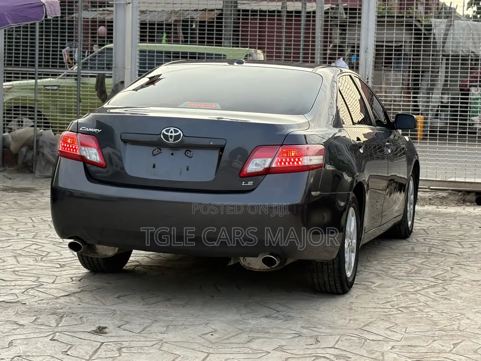 Toyota Camry LE V6 4dr Sedan (3.5L 6cyl 6AM) 2010 Gray