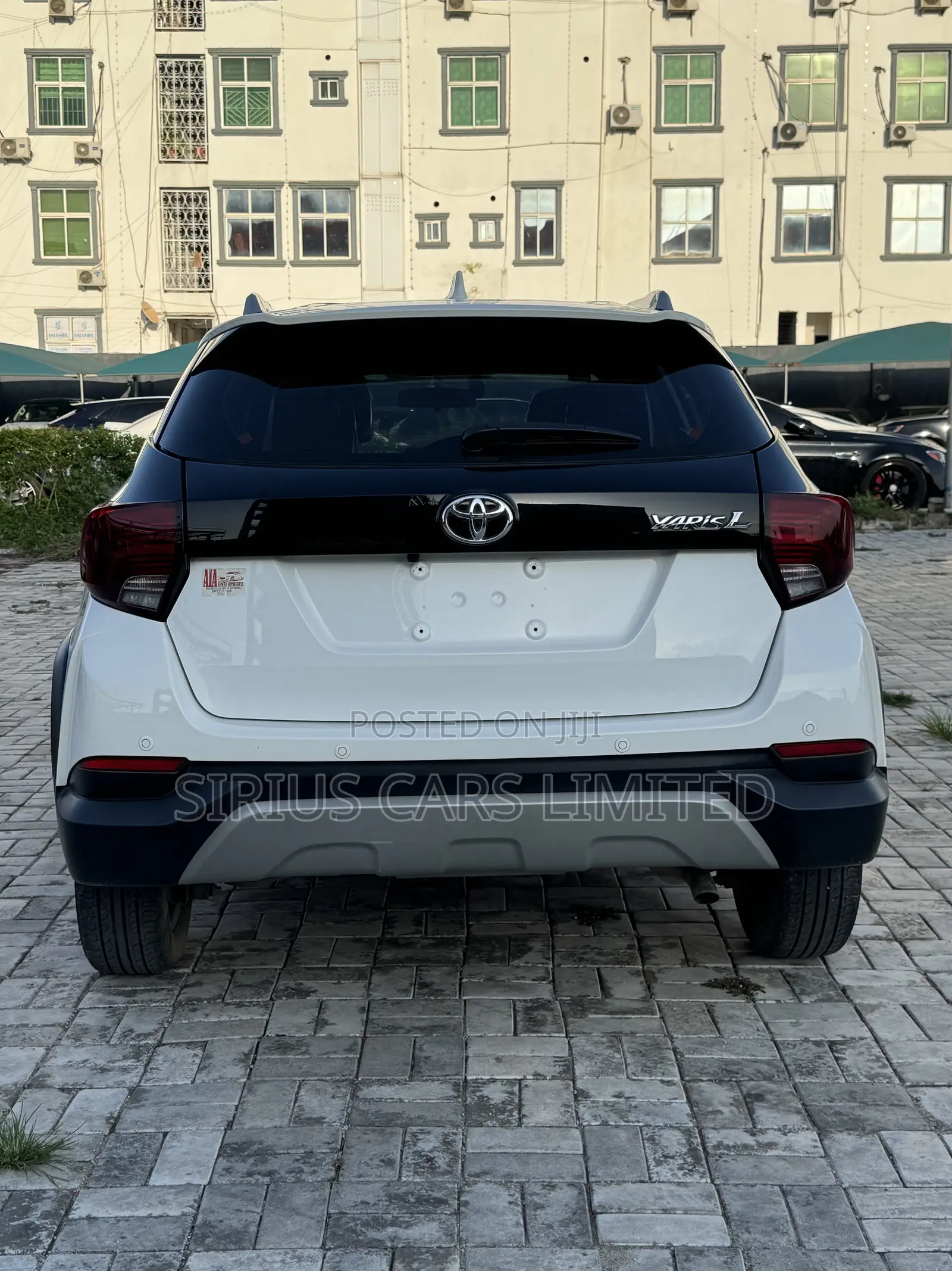 Toyota Yaris 1.5 Sedan L 2020 White