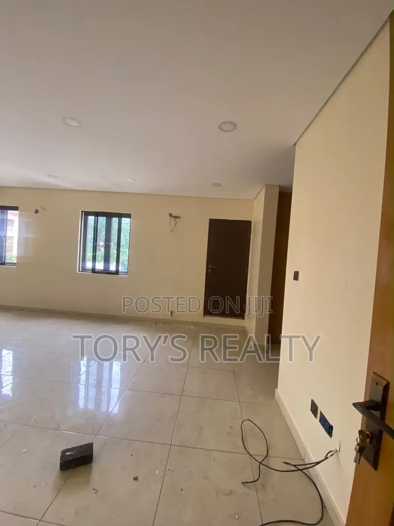 4bdrm Duplex in Abacha Estate for rent
