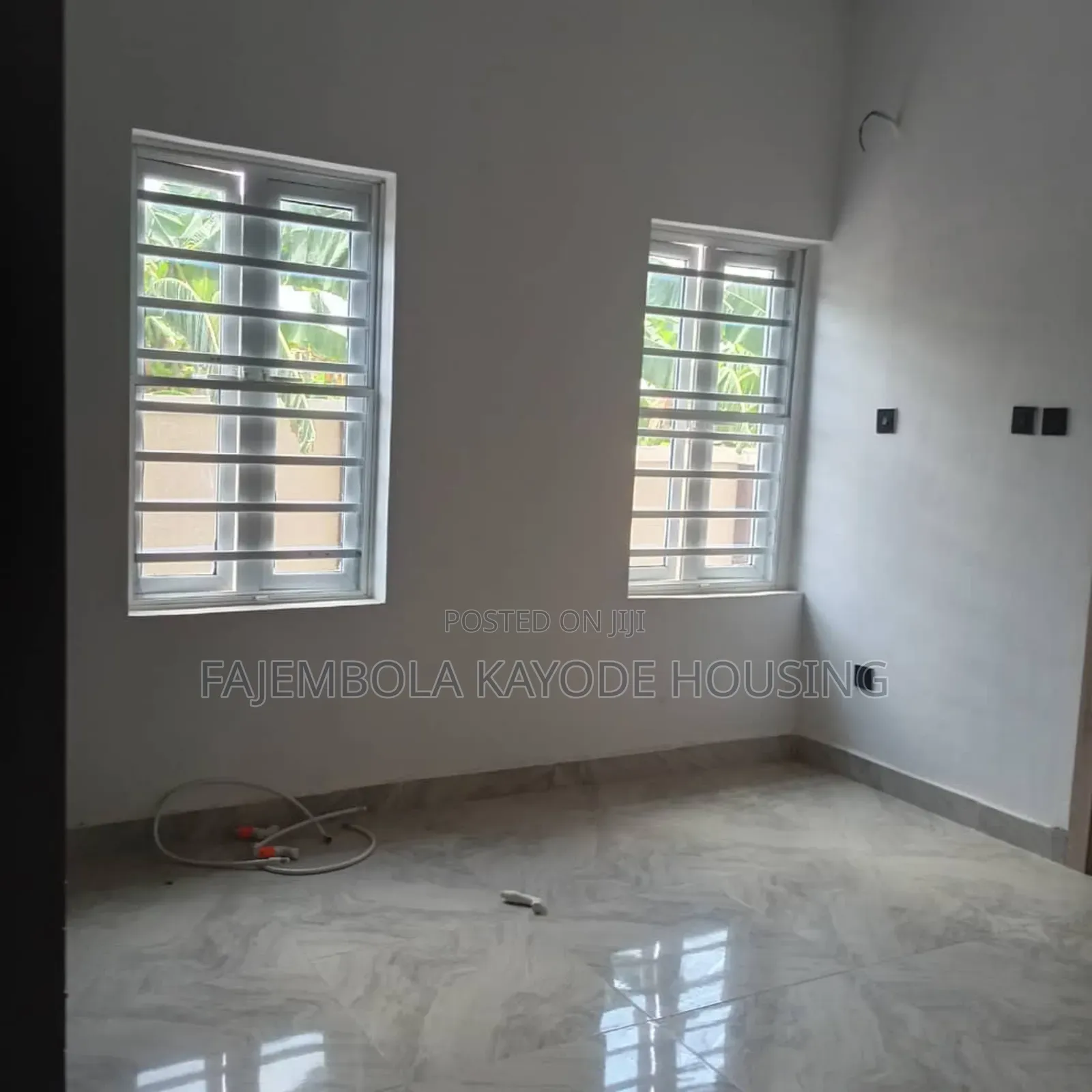 2bdrm Block of Flats in Bashorun Housing, Akobo for sale