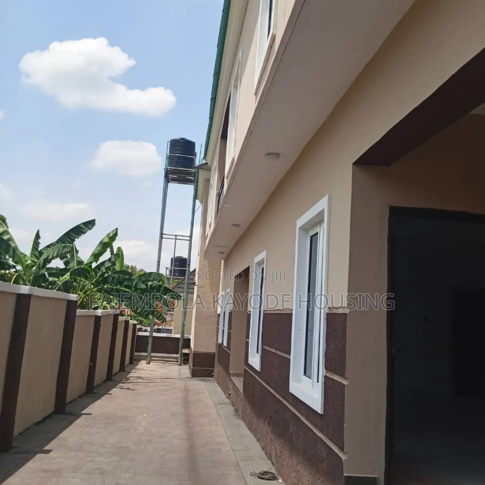 2bdrm Block of Flats in Bashorun Housing, Akobo for sale