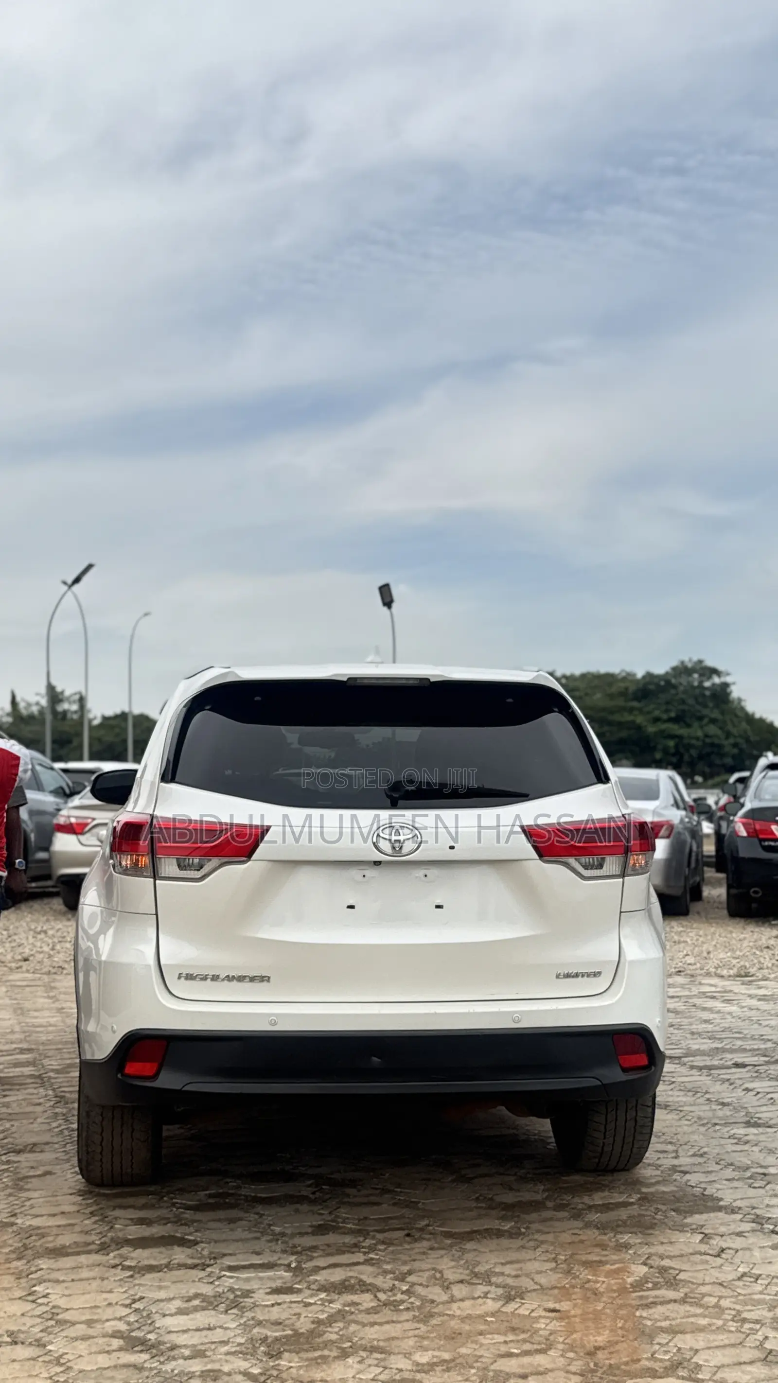 Toyota Highlander Limited Platinum 4dr SUV AWD (3.5L 6cyl 6A) 2014