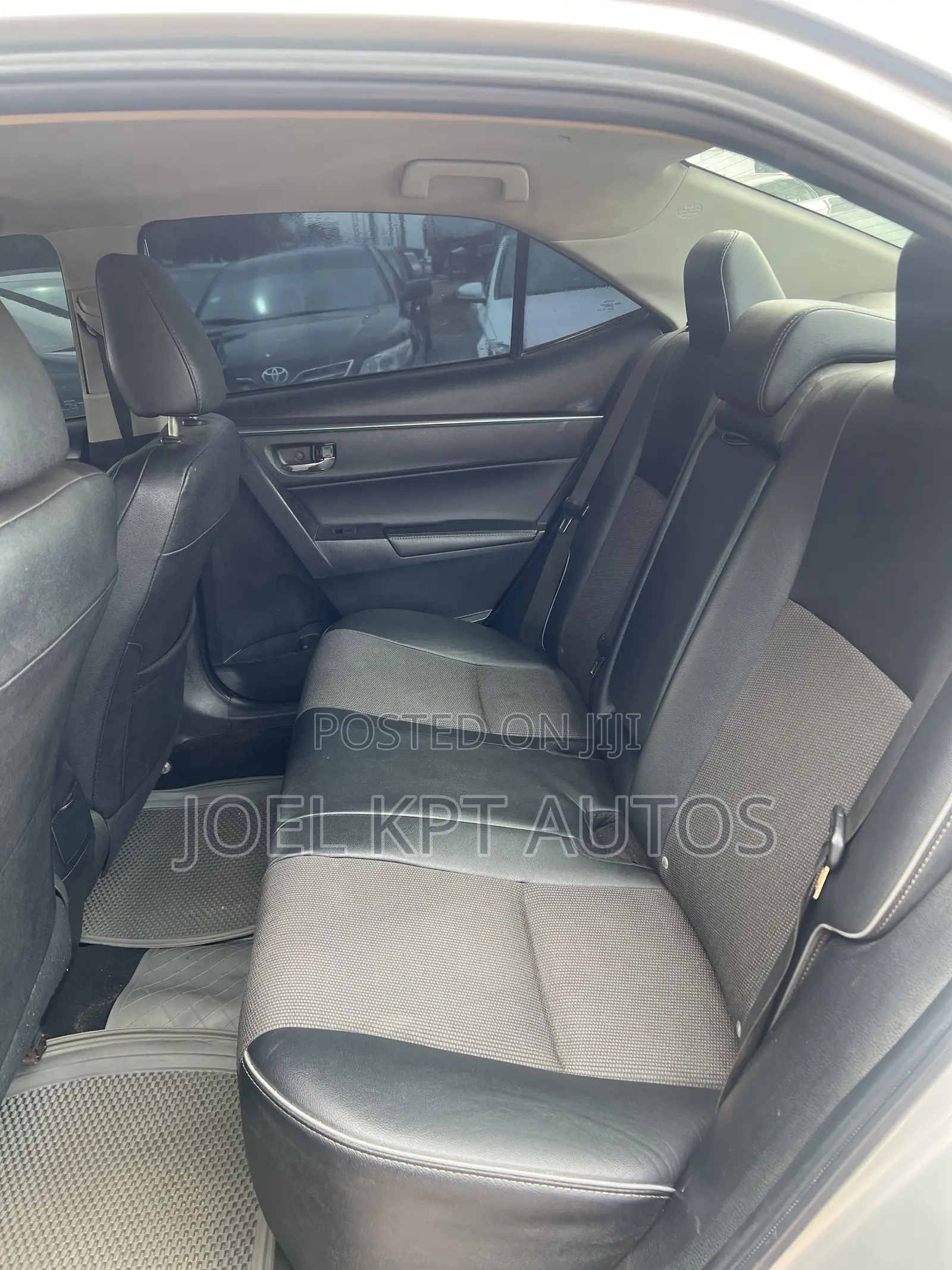 Toyota Corolla 2015 Silver