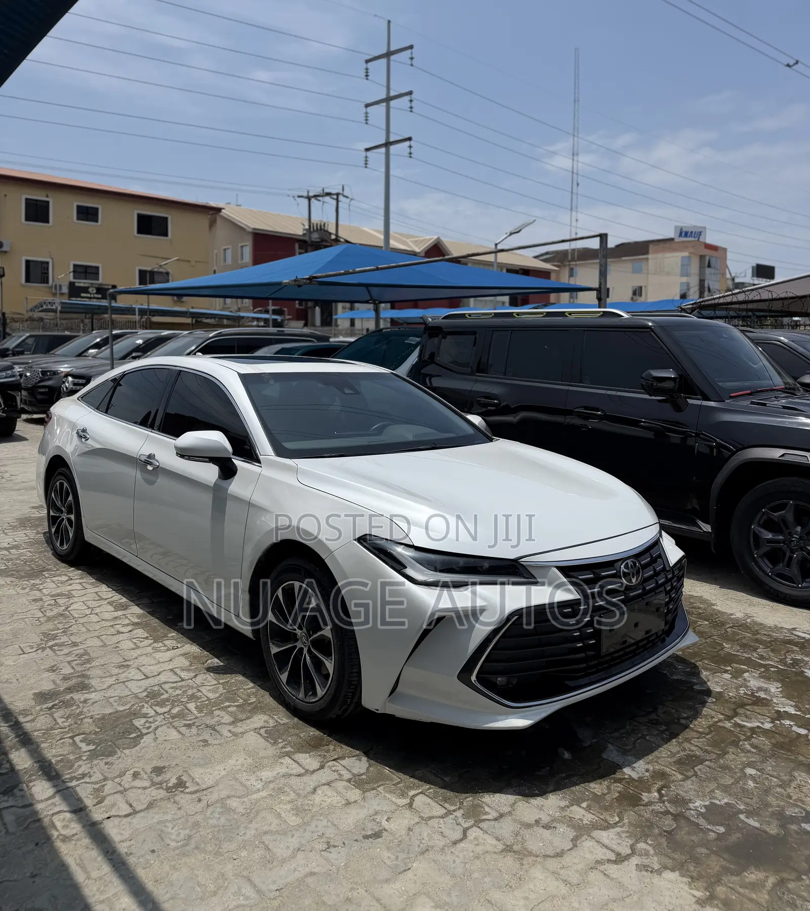Toyota Avalon 2023 White