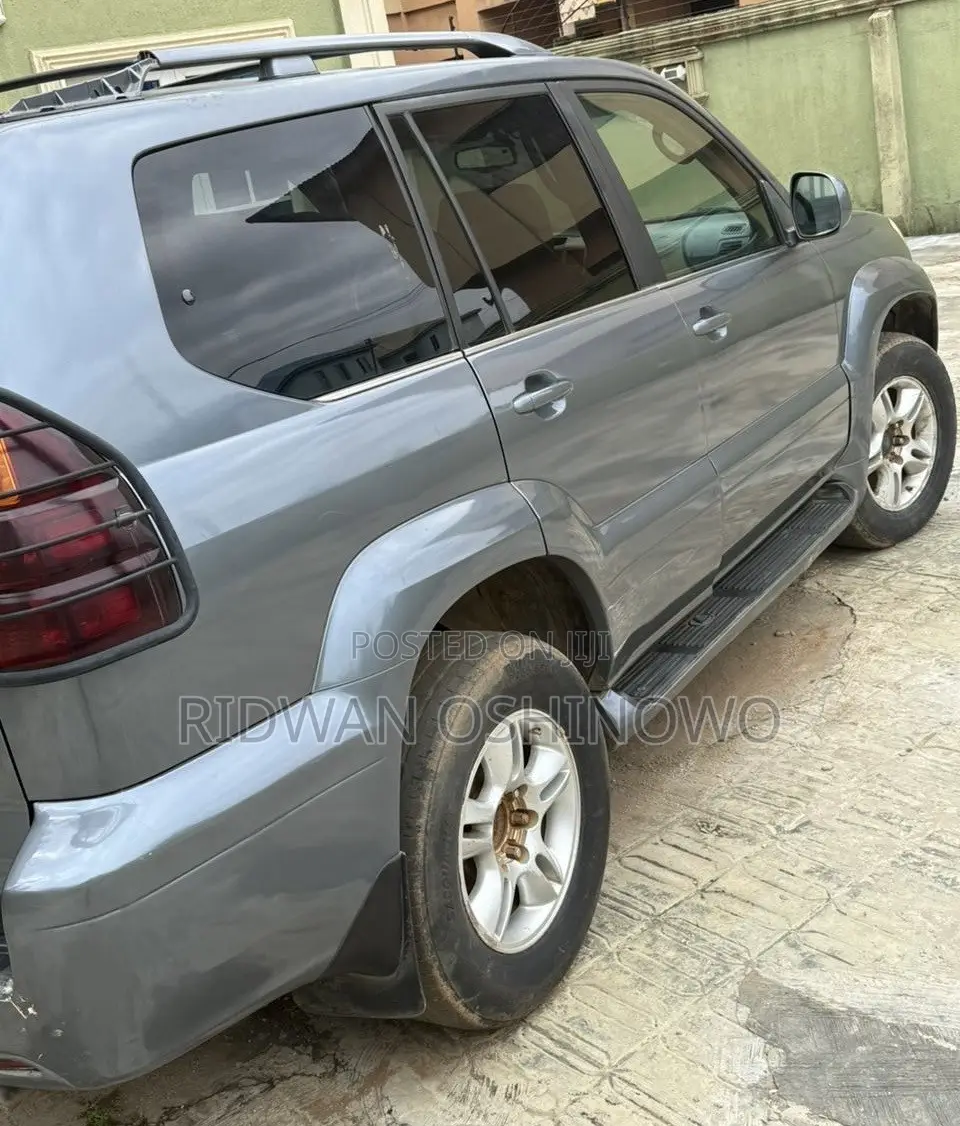 Lexus GX 470 Sport Utility 2005 Blue