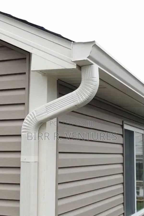 Roof Gutter Repair Service