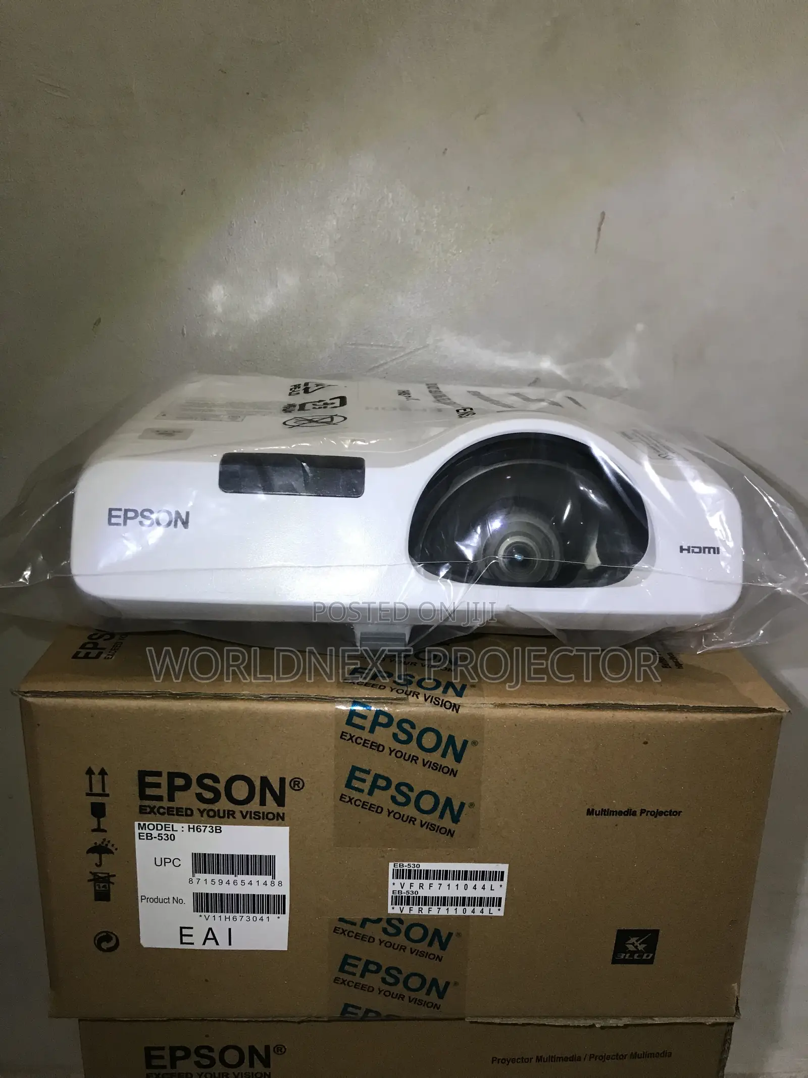 Epson EB-535W: Big-Screen Impact From a Short Throw Distance