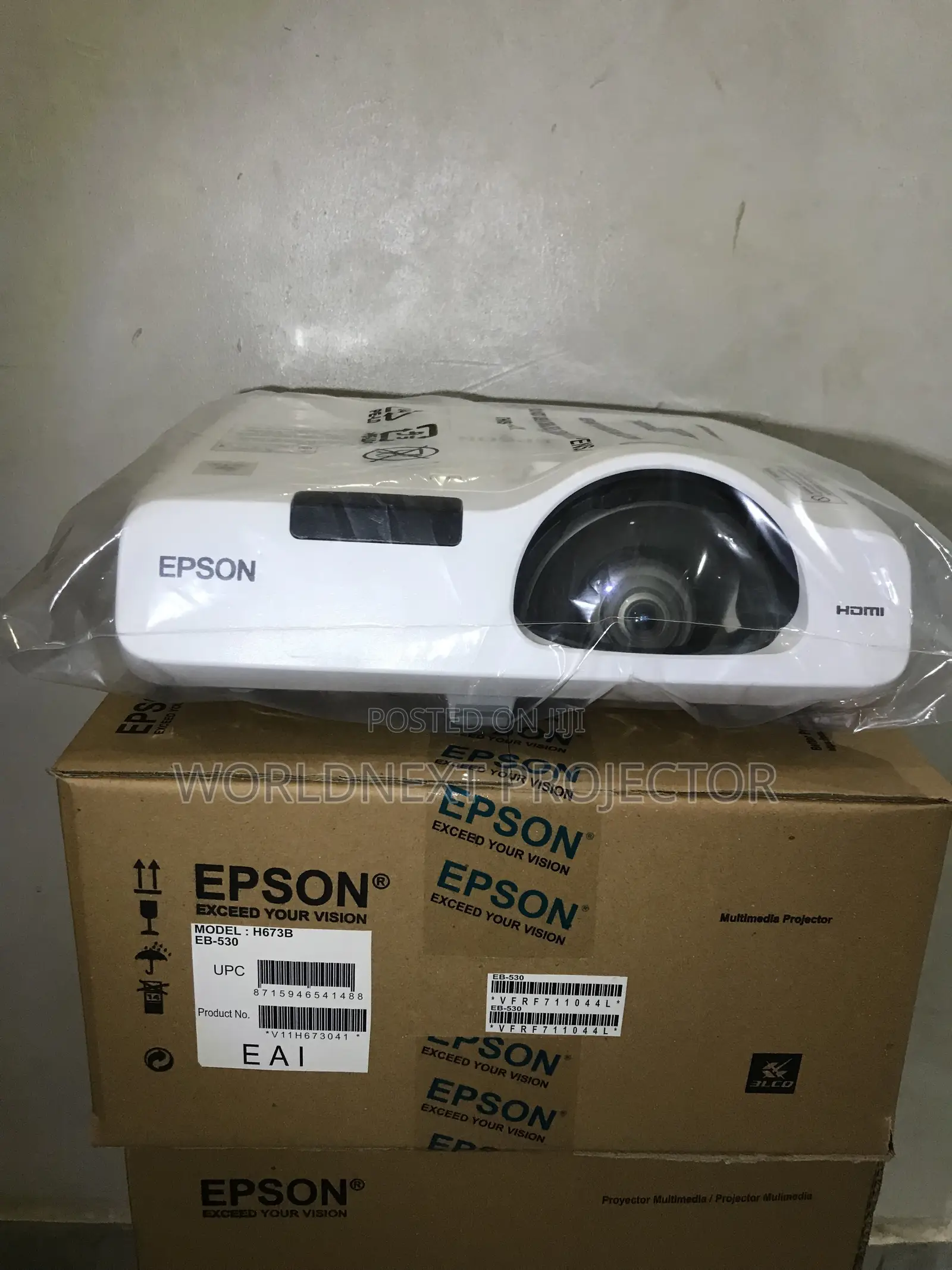 Epson EB-535W: Big-Screen Impact From a Short Throw Distance