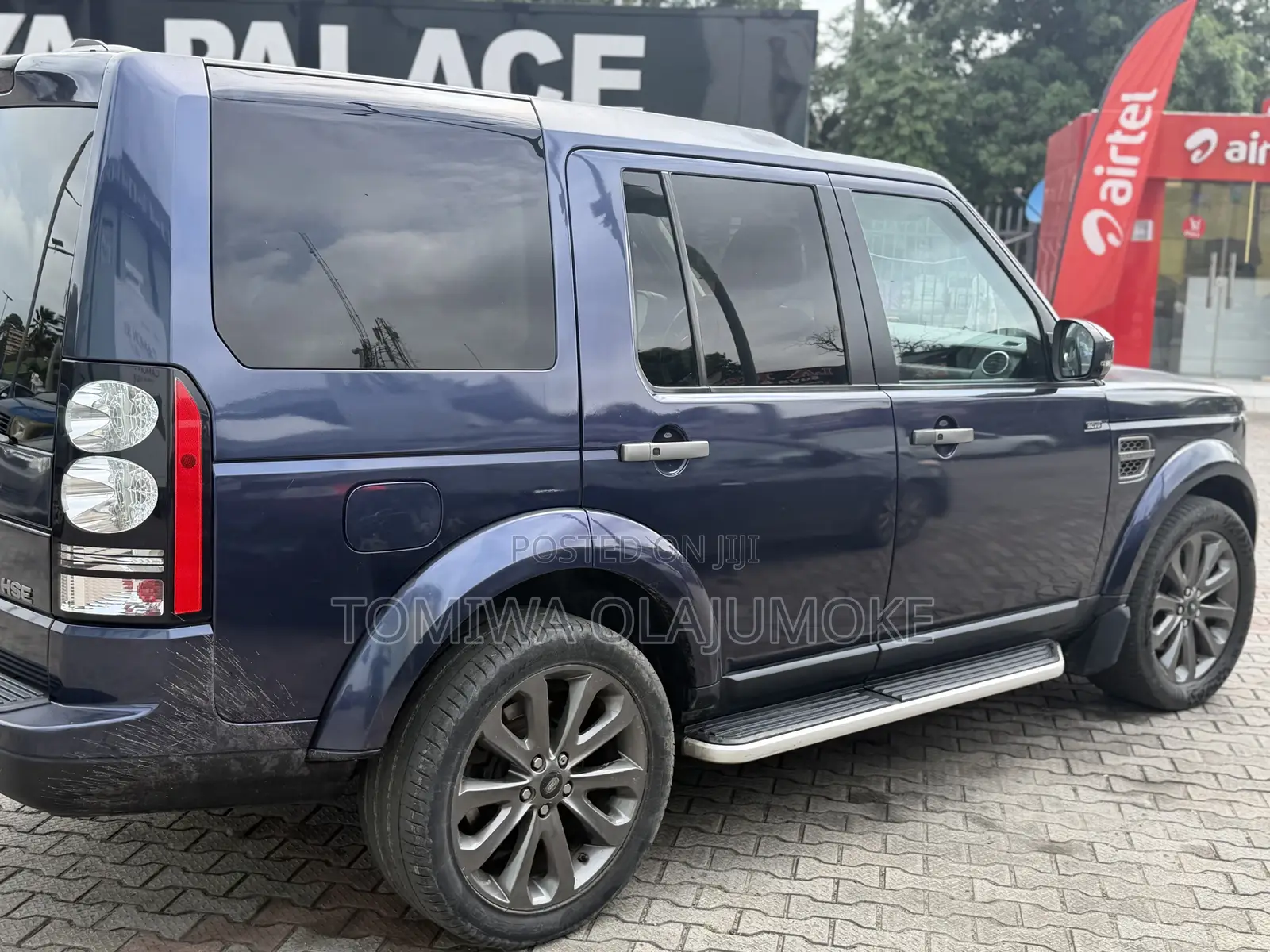 Land Rover Lr4 2017 Blue