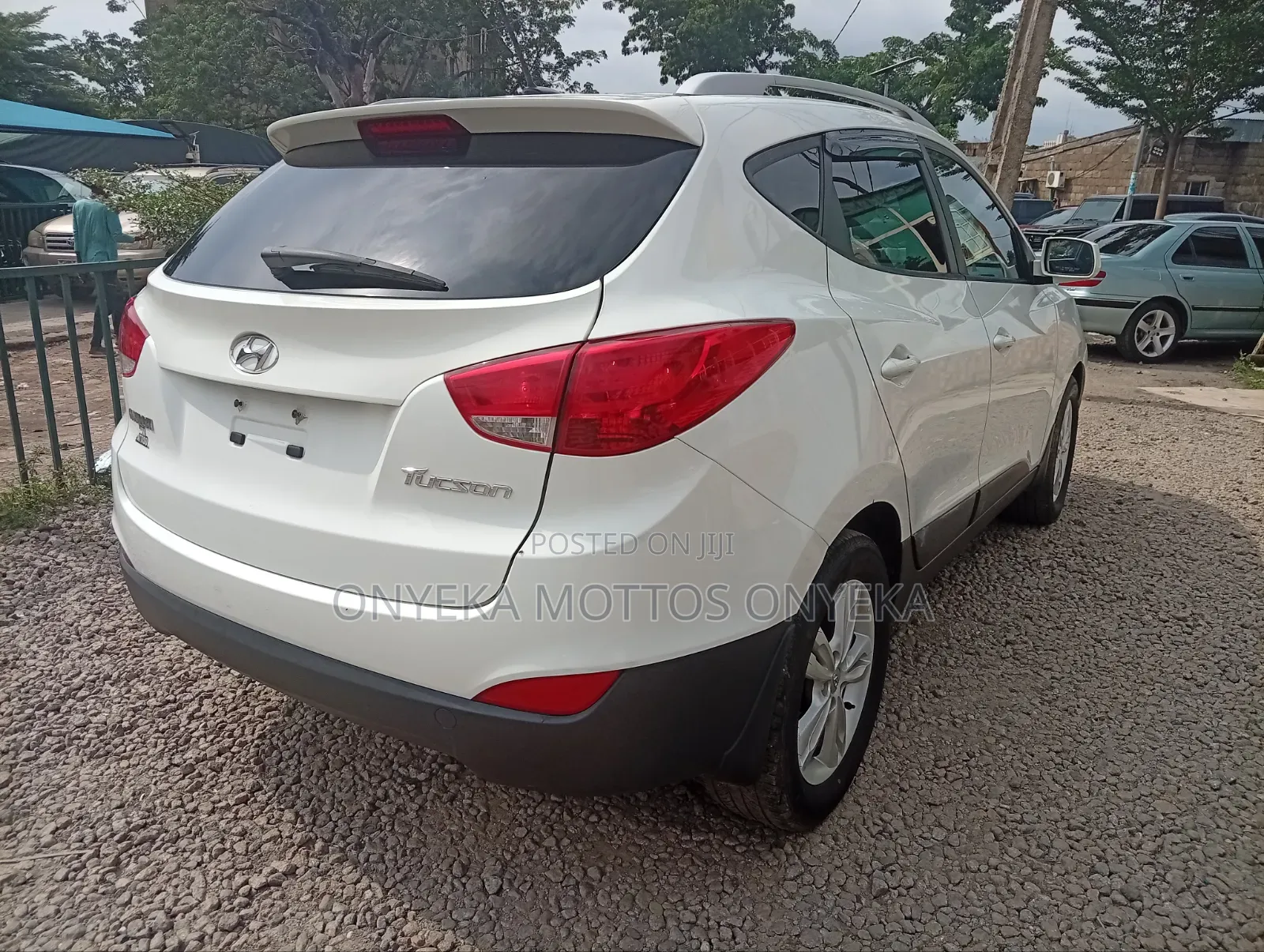 Hyundai Tucson GL FWD 2013 White