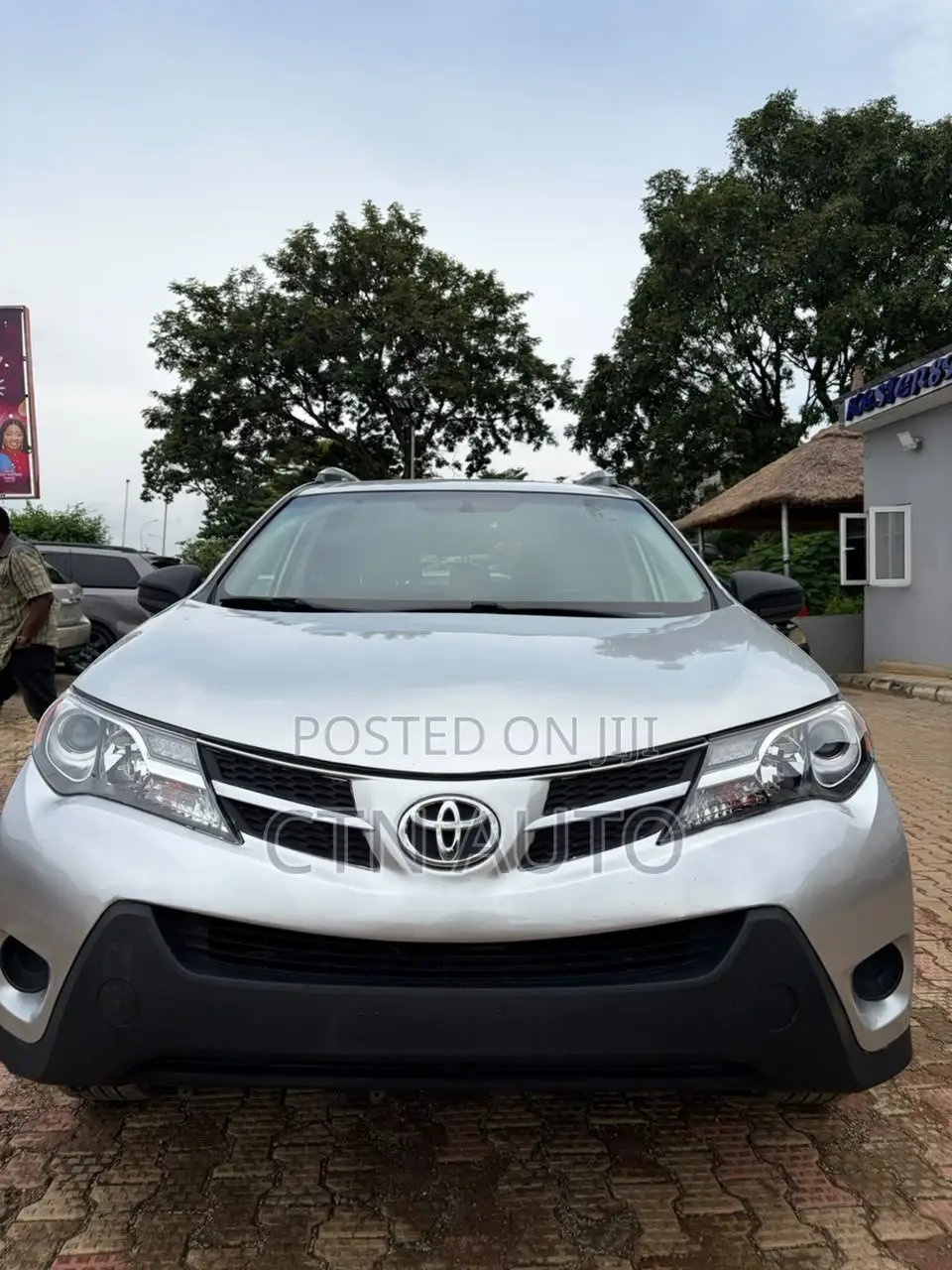Toyota RAV4 LE 4dr SUV (2.5L 4cyl 6A) 2014 Silver