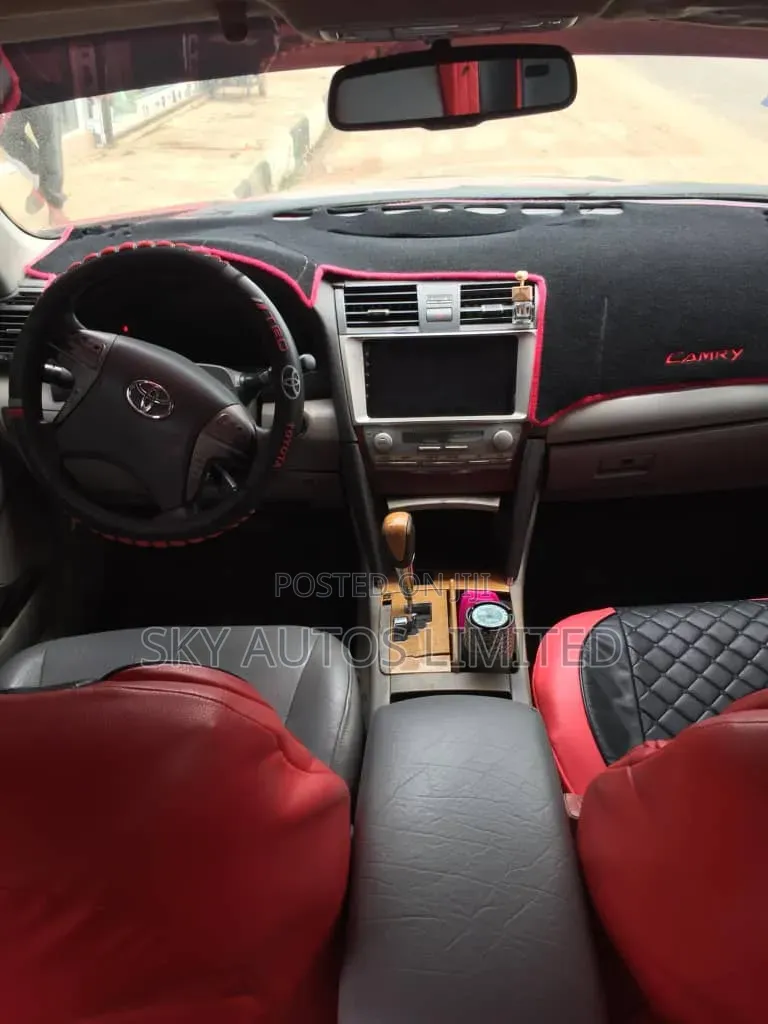 Toyota Camry SE V6 4dr Sedan (3.5L 6cyl 6AM) 2008 Red