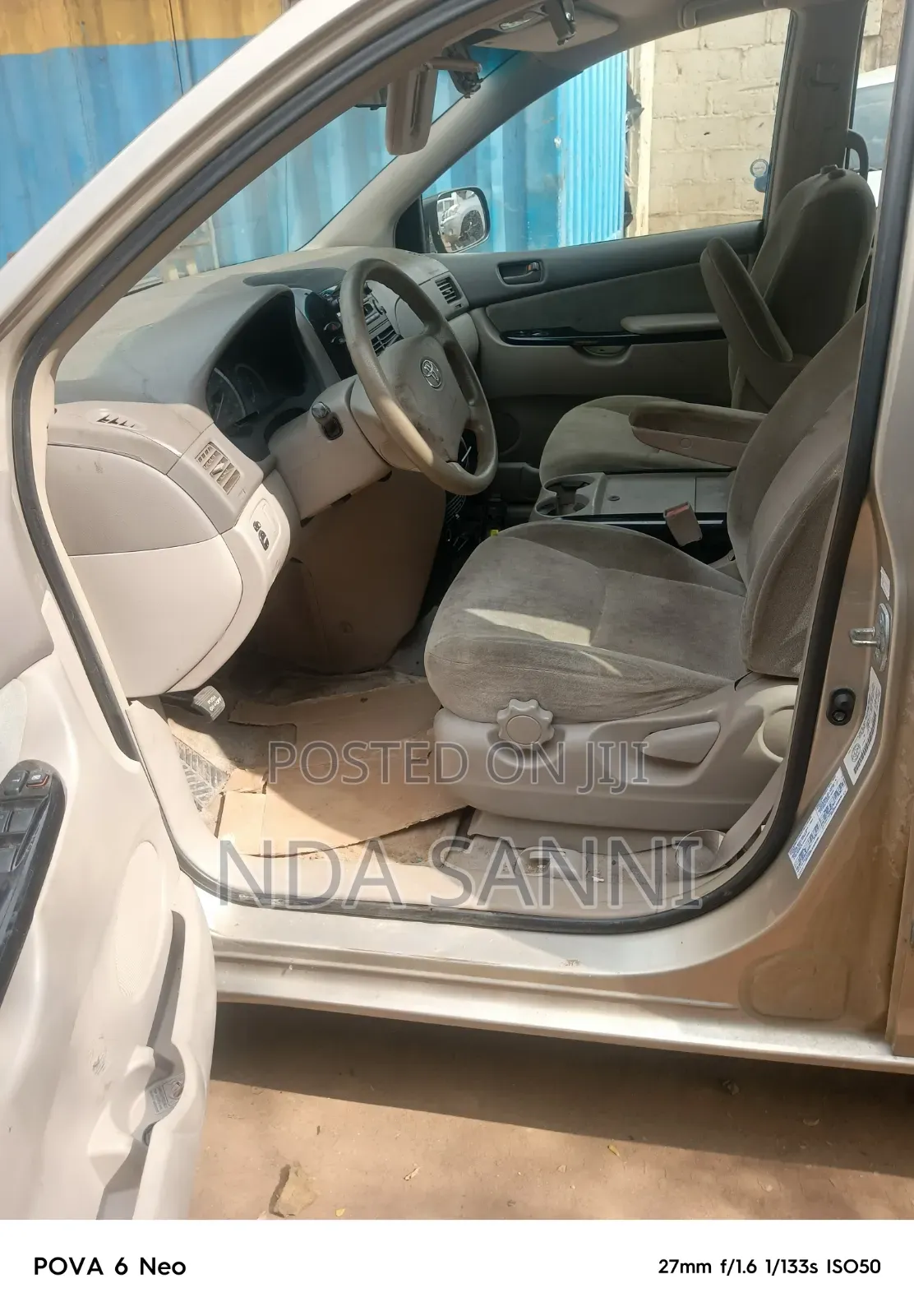 Toyota Sienna 2004 Gold
