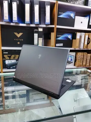New Laptop Dell Allenware M15 R5 16GB Intel Core Ultra 9 SSD 1T