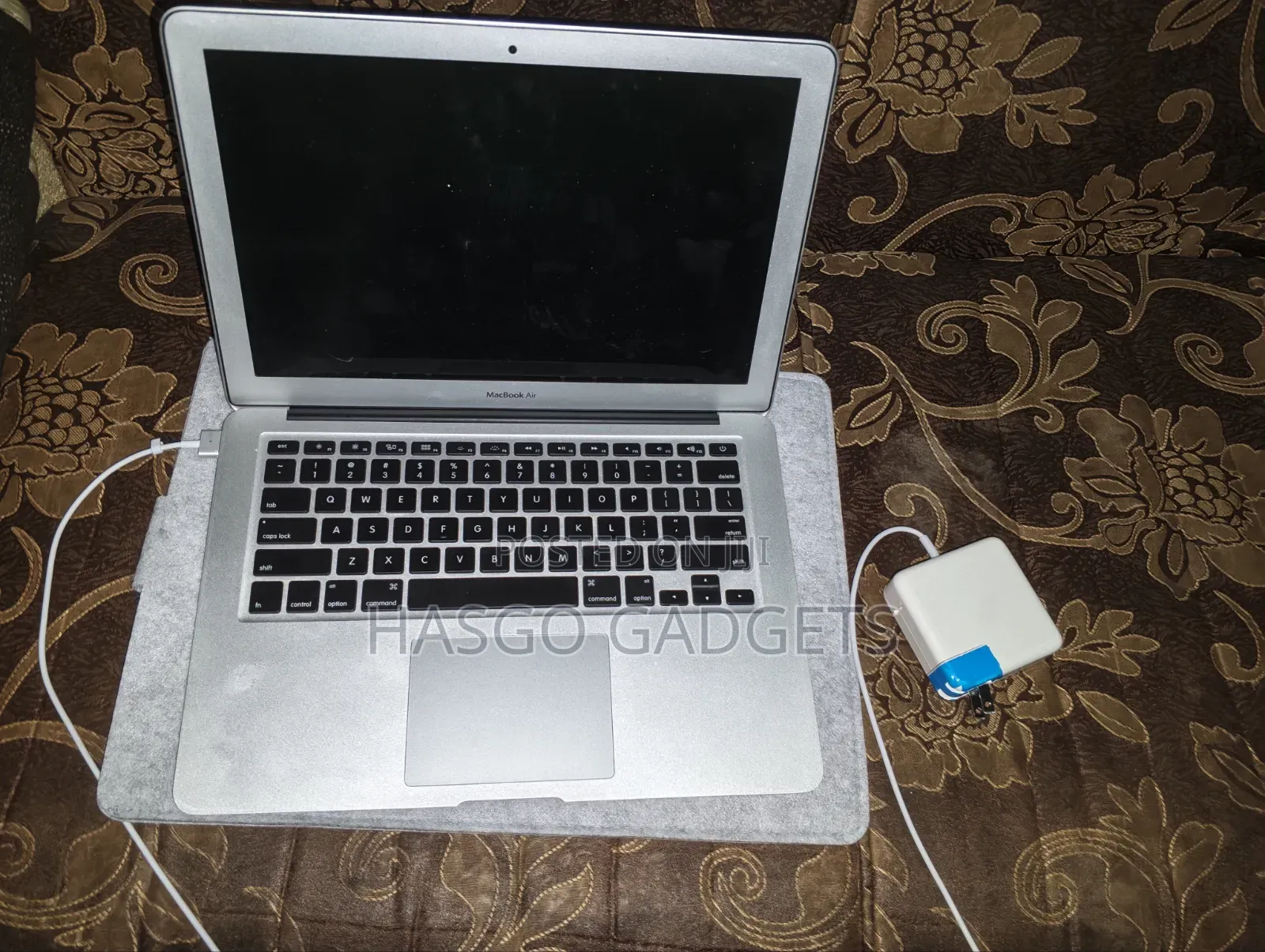 Laptop Apple MacBook 4GB Intel Core i5 SSD 128GB