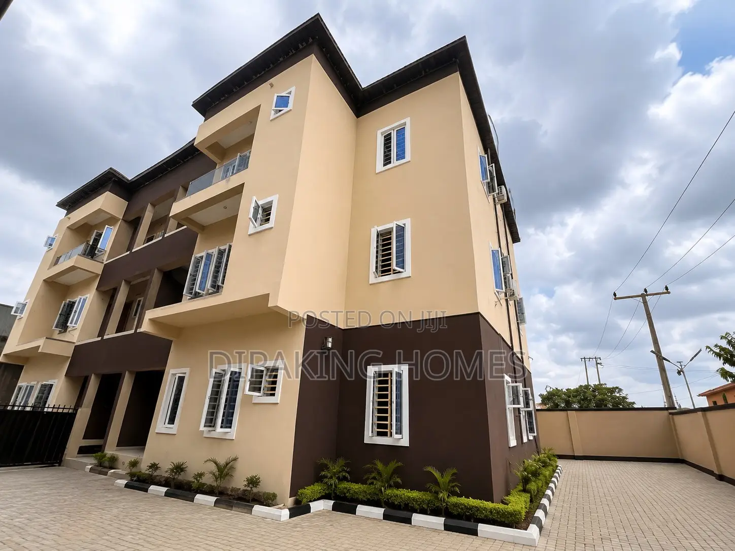 Furnished 3bdrm Block of Flats in Ogba for sale
